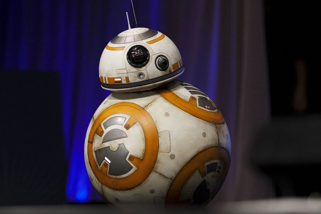 Disney chystá malú revolúciu robotov. Obsadia Disneyland