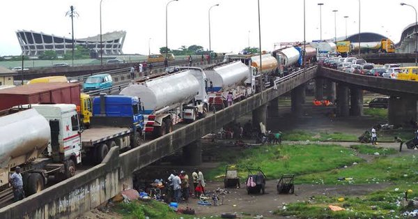 Trucks in Lagos are a nightmare (Punch)