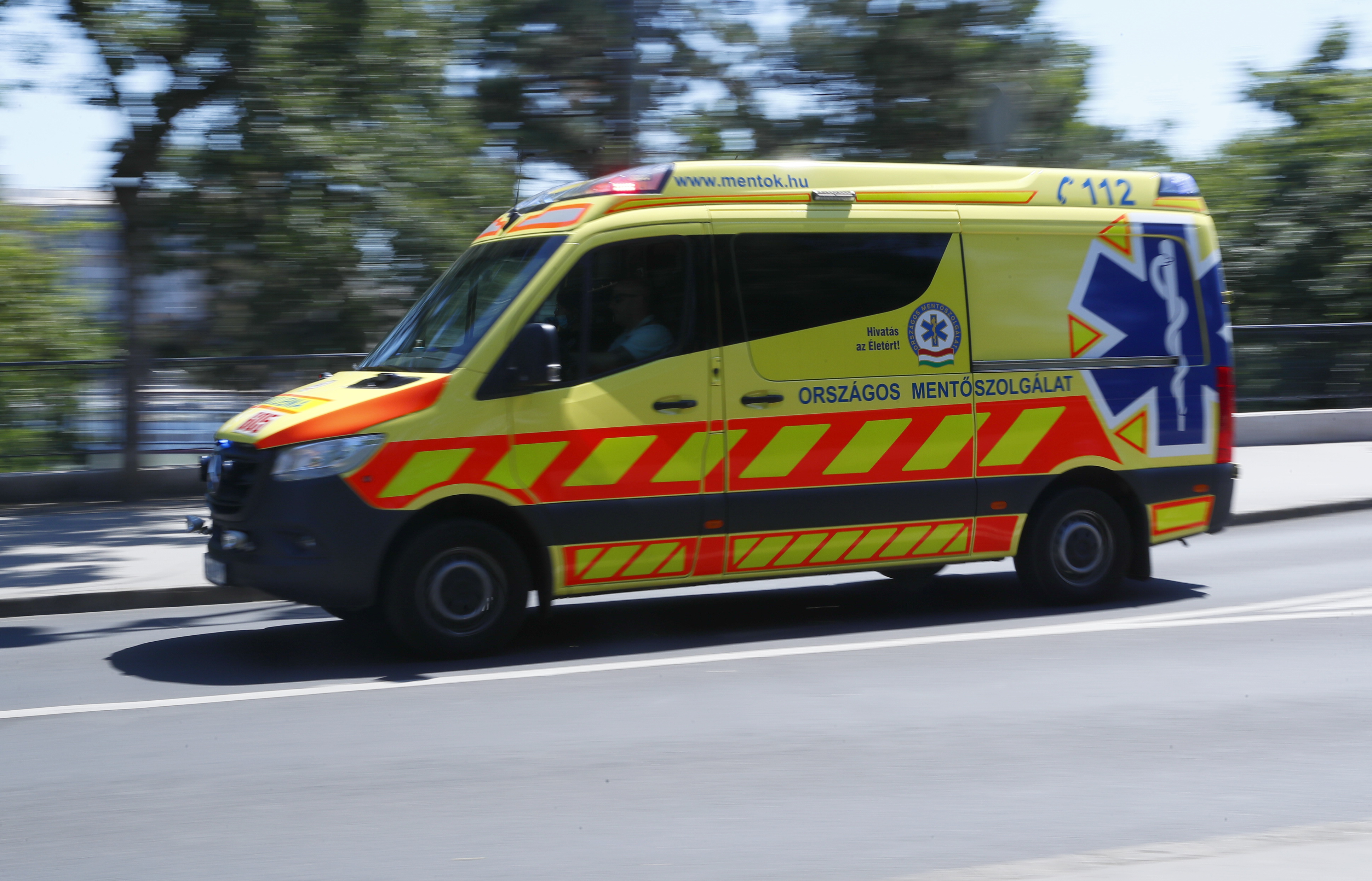 Dráma a pályaudvaron: hős masiniszta és az utasok mentettek életet Budapesten