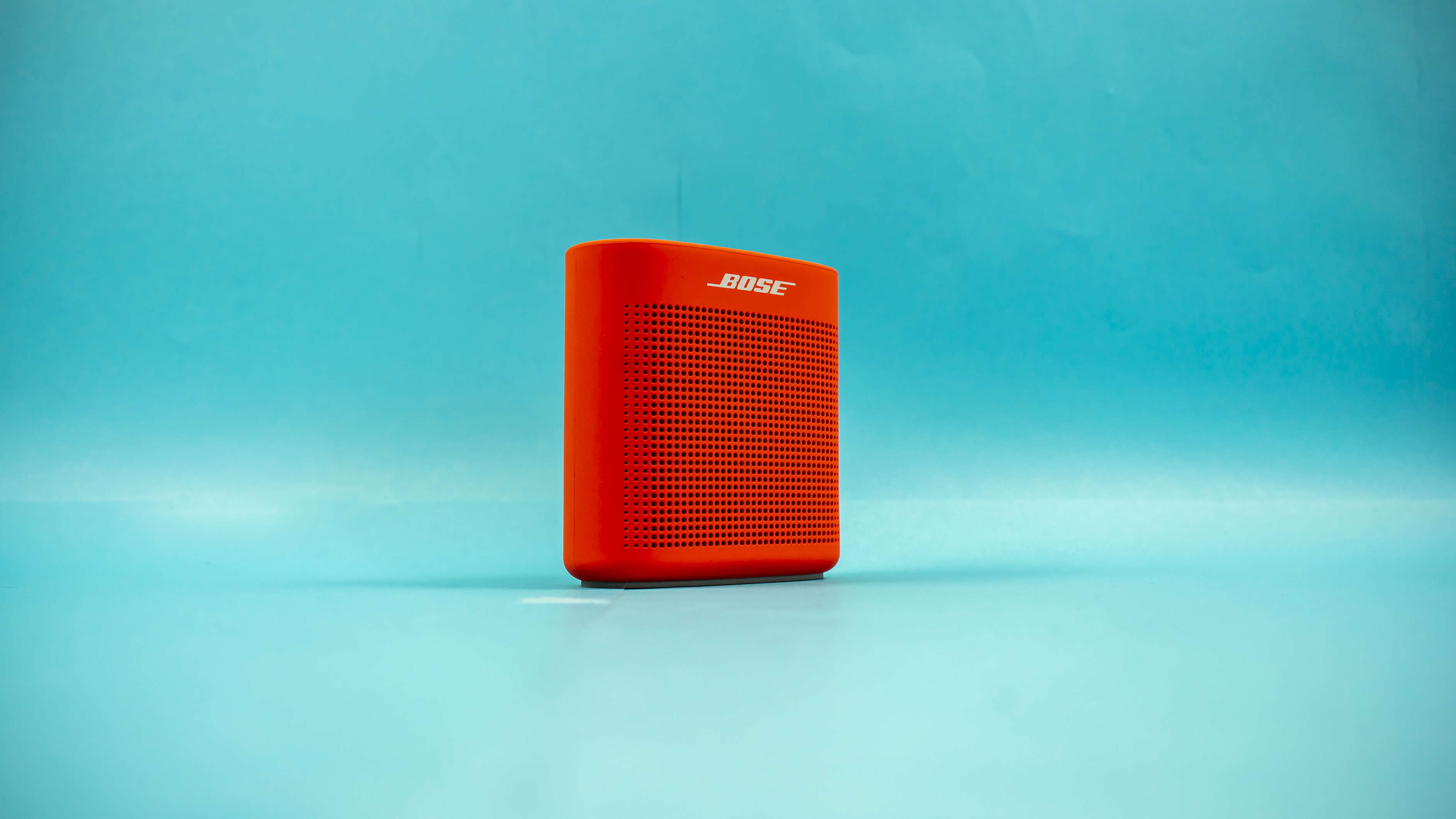 Bose Soundlink Color 2 im Test: bunt und guter Klang | Heise