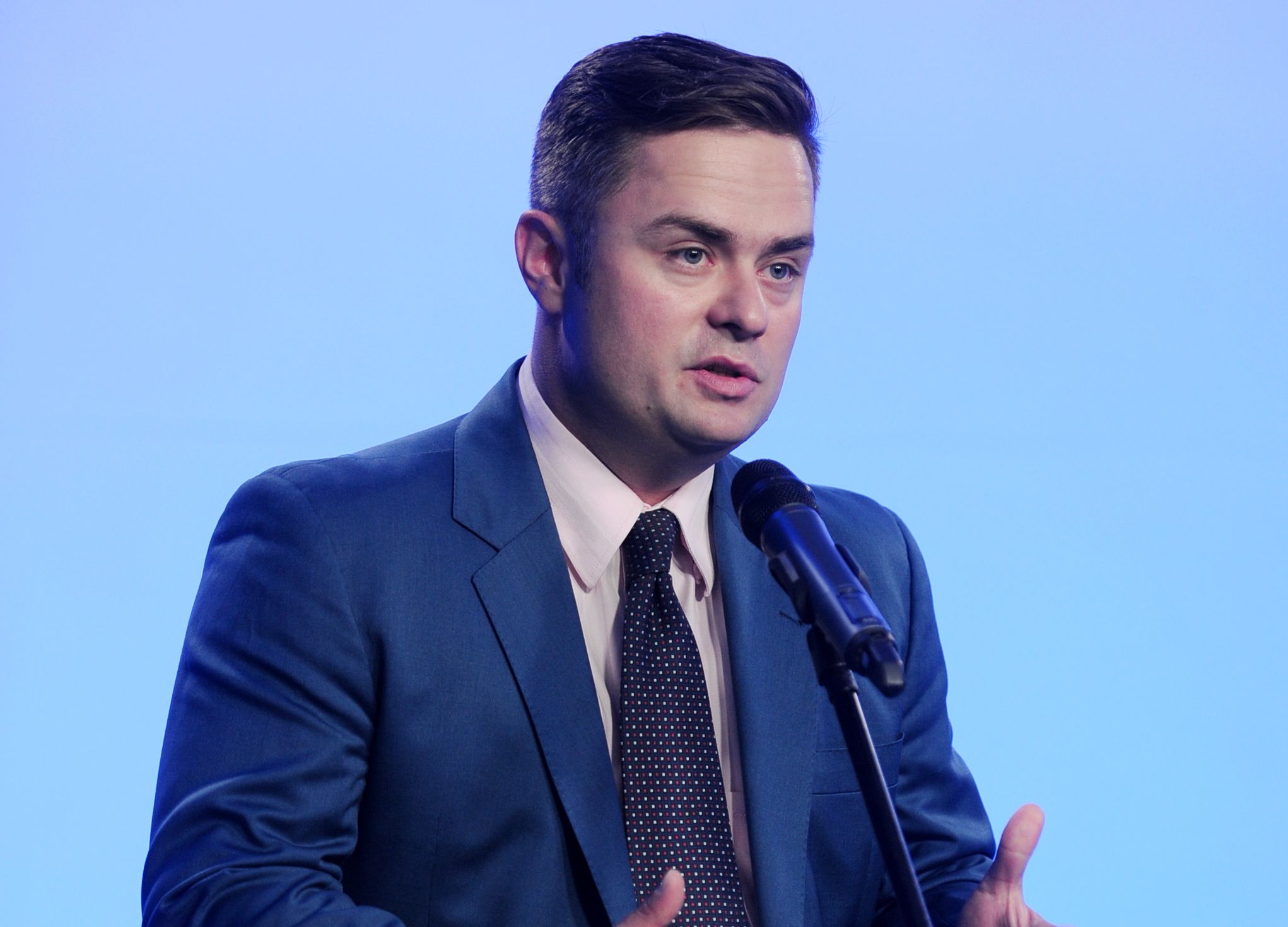 Gdzie teraz podzieje się były rzecznik PiS?