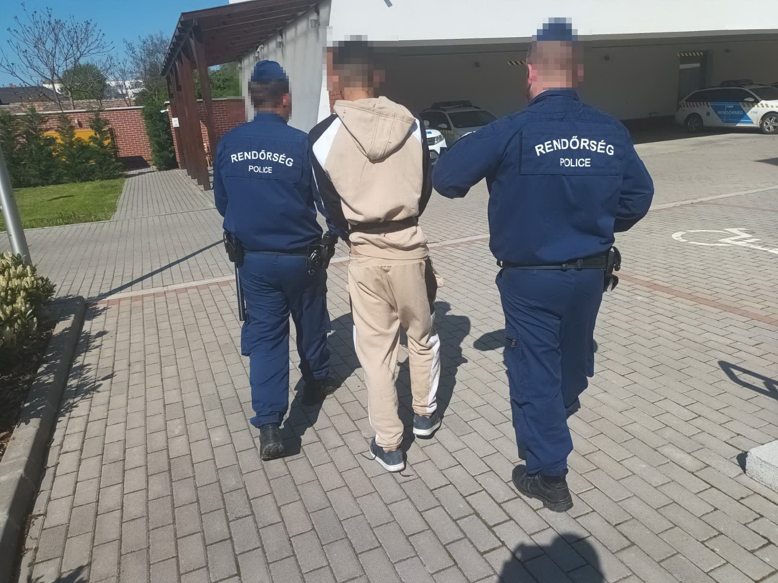 Megszólalt a félholtra vert karcagi tinédzser édesanyja: „Ez az ördögfajzat Bogi szépségéből akart meggazdagodni”