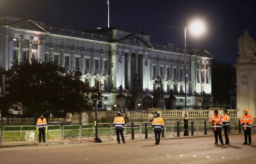 "Meg fogom ölni a királyt!" – Magyar vizslák megszállottja a Buckingham-palotát megtámadó férfi