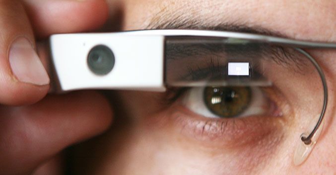 Okuliare Google Glass sa znovu dajú kúpiť. Sú však drahé