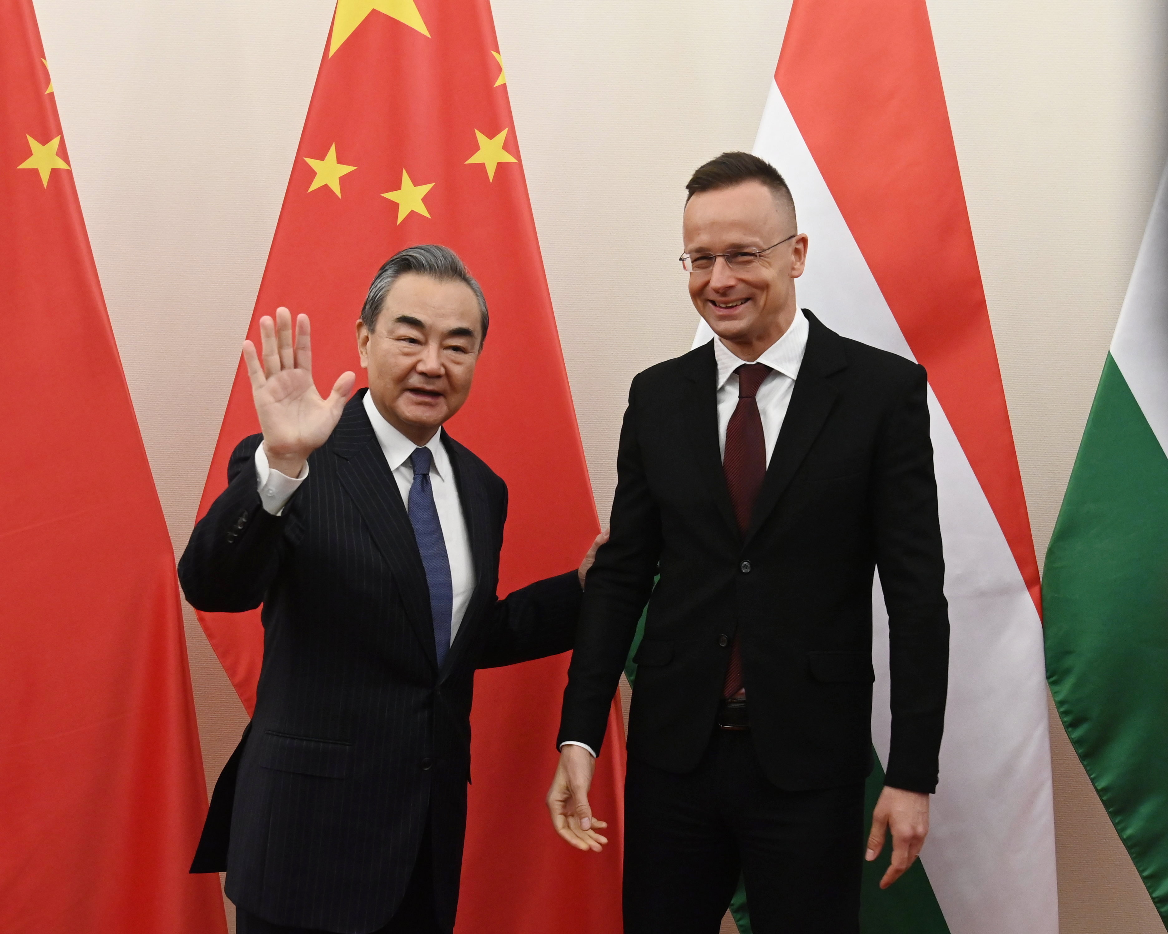 Szijjártó Péter: Magyarország sokat profitál a kínai együttműködésből