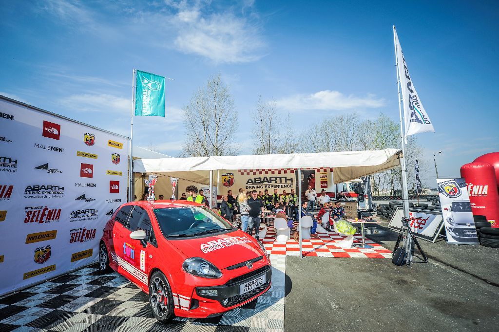 W imieniu uczestników, organizator w najbliższych dniach przekaże auto na rzecz Fundacji TVN
