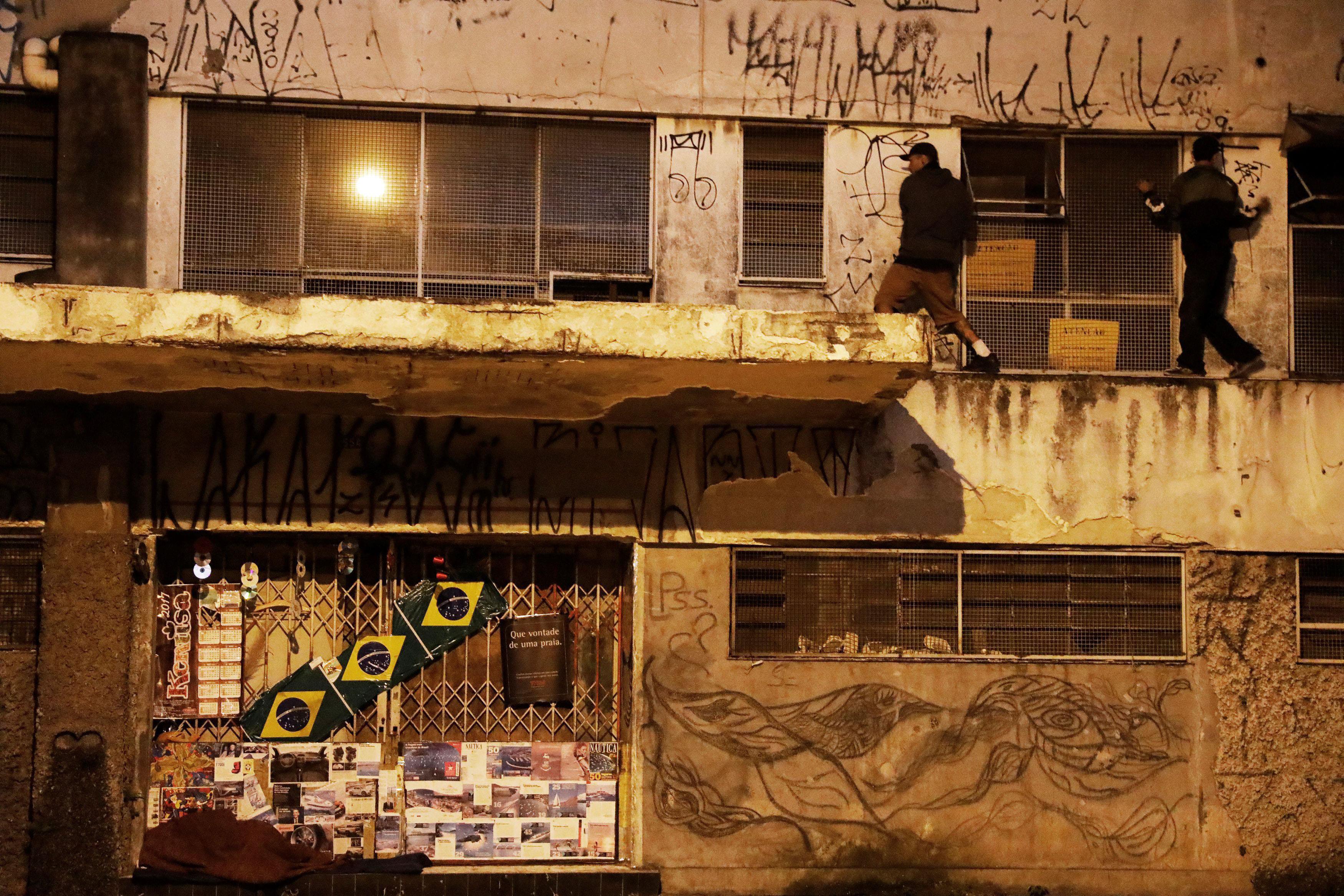 The Wider Image: Sao Paulo mayor declares war on wall writers