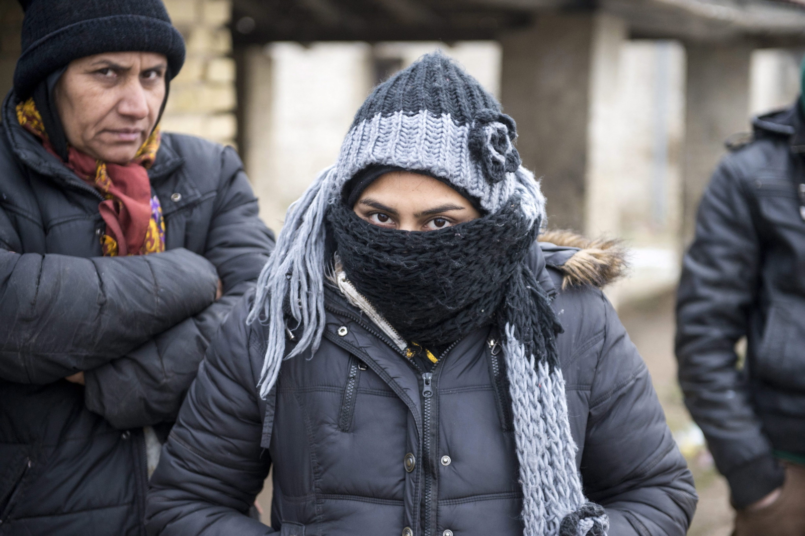Uchodźcy z Afganistanu czekają na przemytników na granicy serbsko-węgierskiej