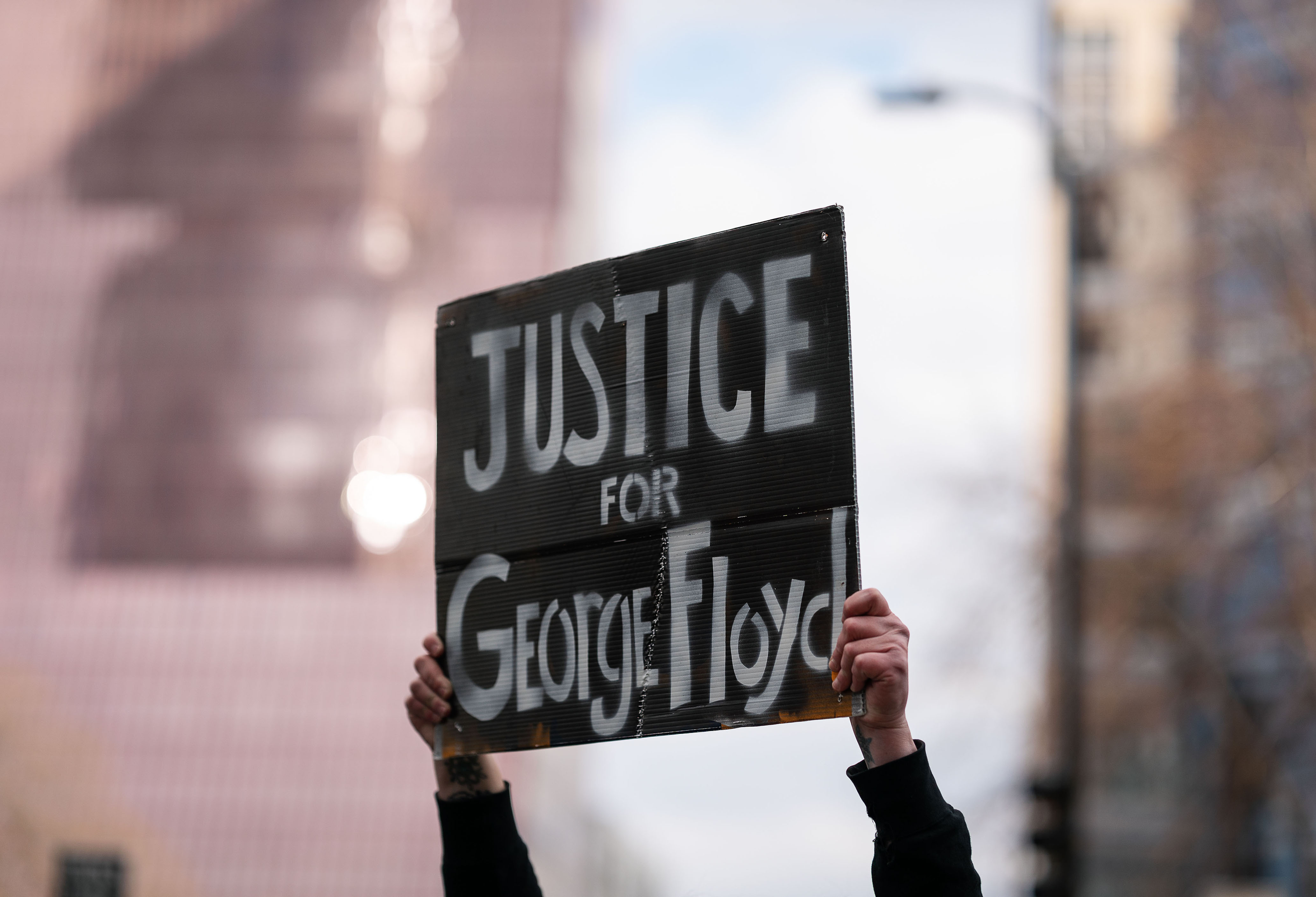 Újabb rendőrt ítéltek börtönre George Floyd halálának ügyében