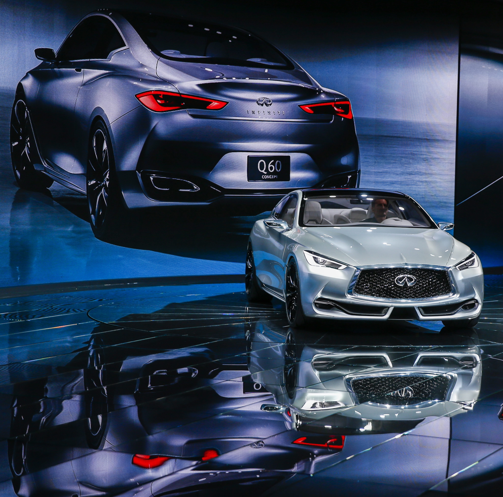 Infiniti Q60