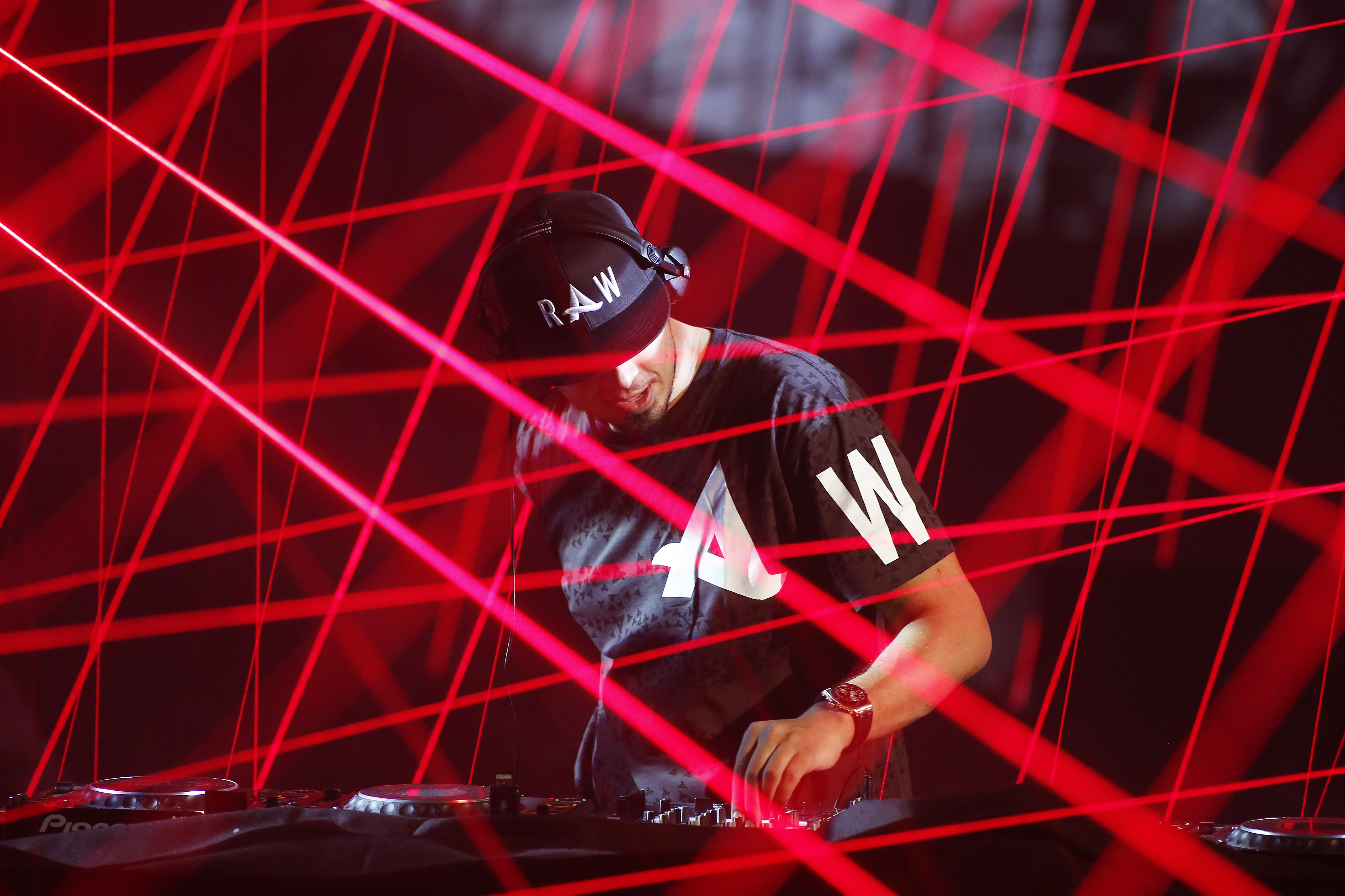 10. Afrojack – 16 milionów dolarów