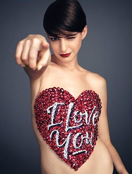 Anne Hathaway w obiektywie Alexa Lubomirskego / Harper's Bazaar
