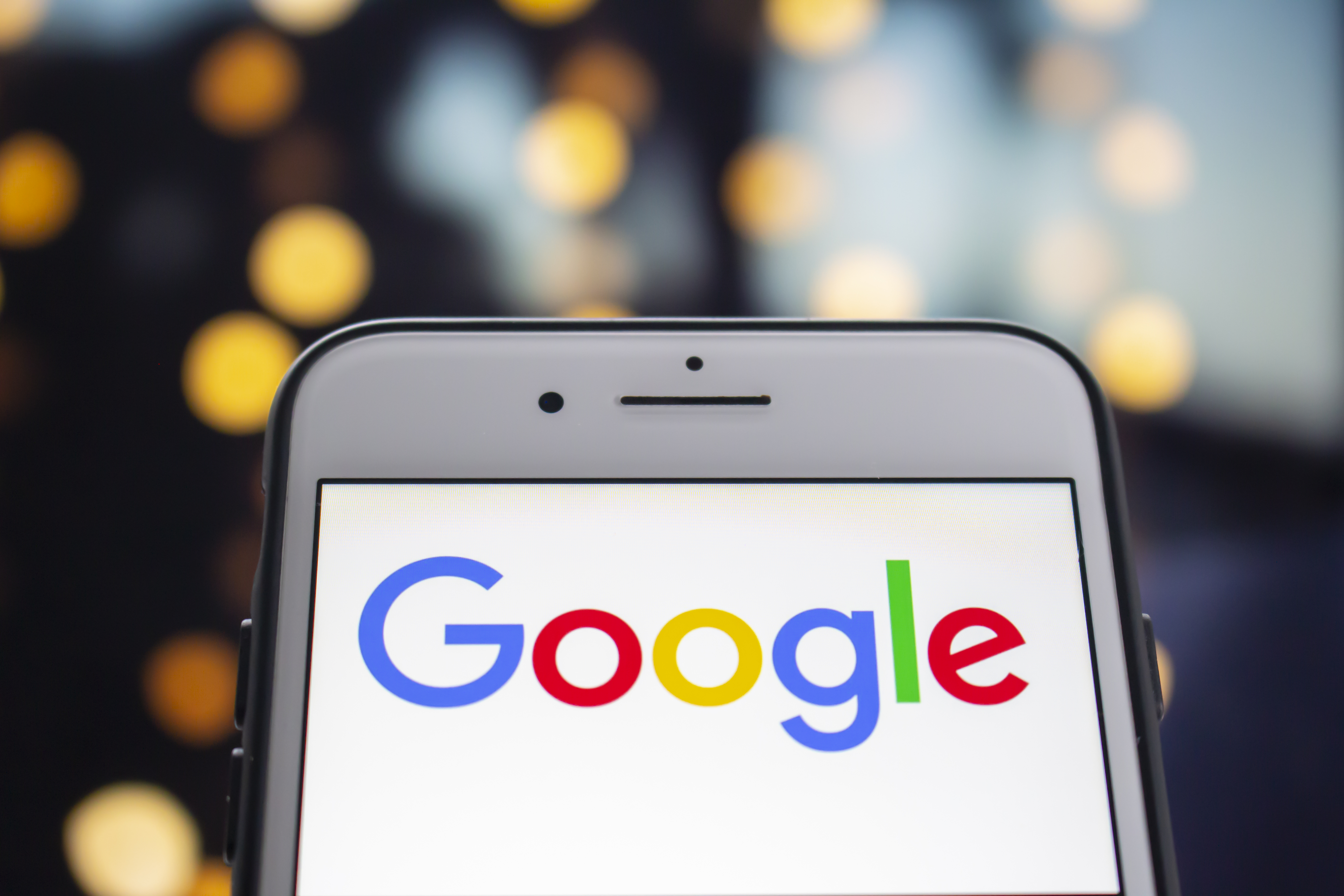 A Google sokkal könnyebbé teszi a bejelentkezést: gyorsabb és biztonságosabb is lesz a fiókunk