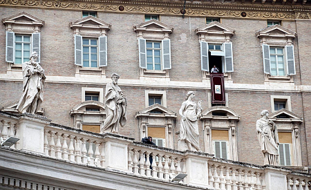 Terrorveszély miatt a Vatikán körül is megerősítették a biztonsági készültséget
