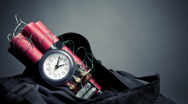 Brutális támadás érte a Jehova Tanúit: két nő életét vesztette a robbantásban