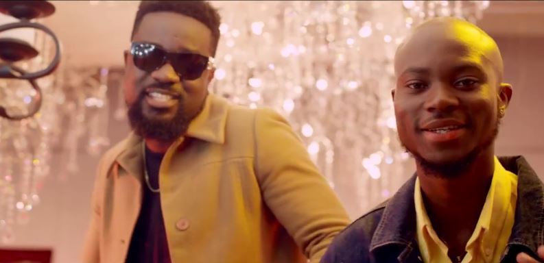 Sarkodie has 'opened so many doors' for me – King Promise recounts
