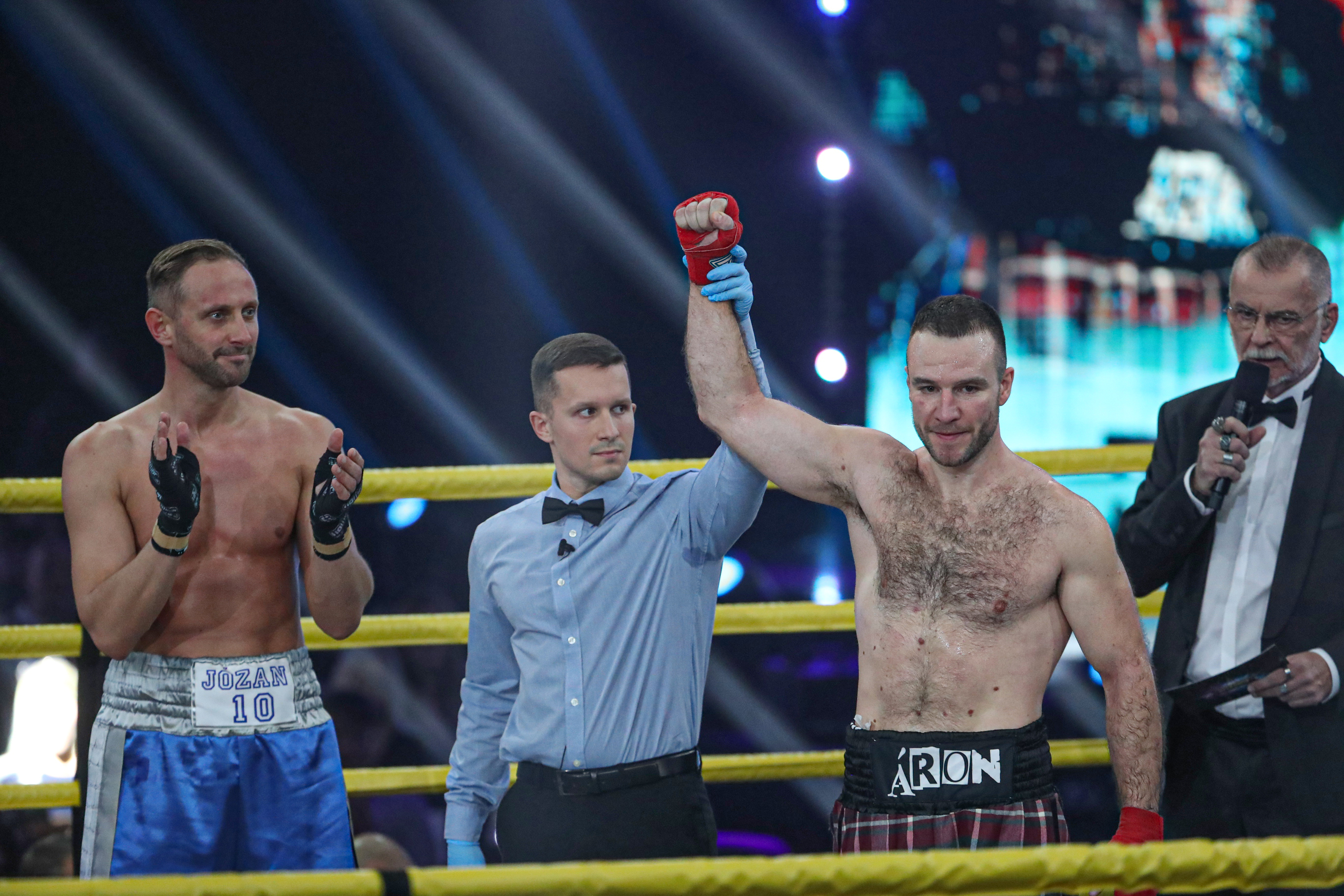 Sztárbox: Molnár Áron üzent Józan Lászlónak, miután az edzői az első menetben bedobták a törölközőt