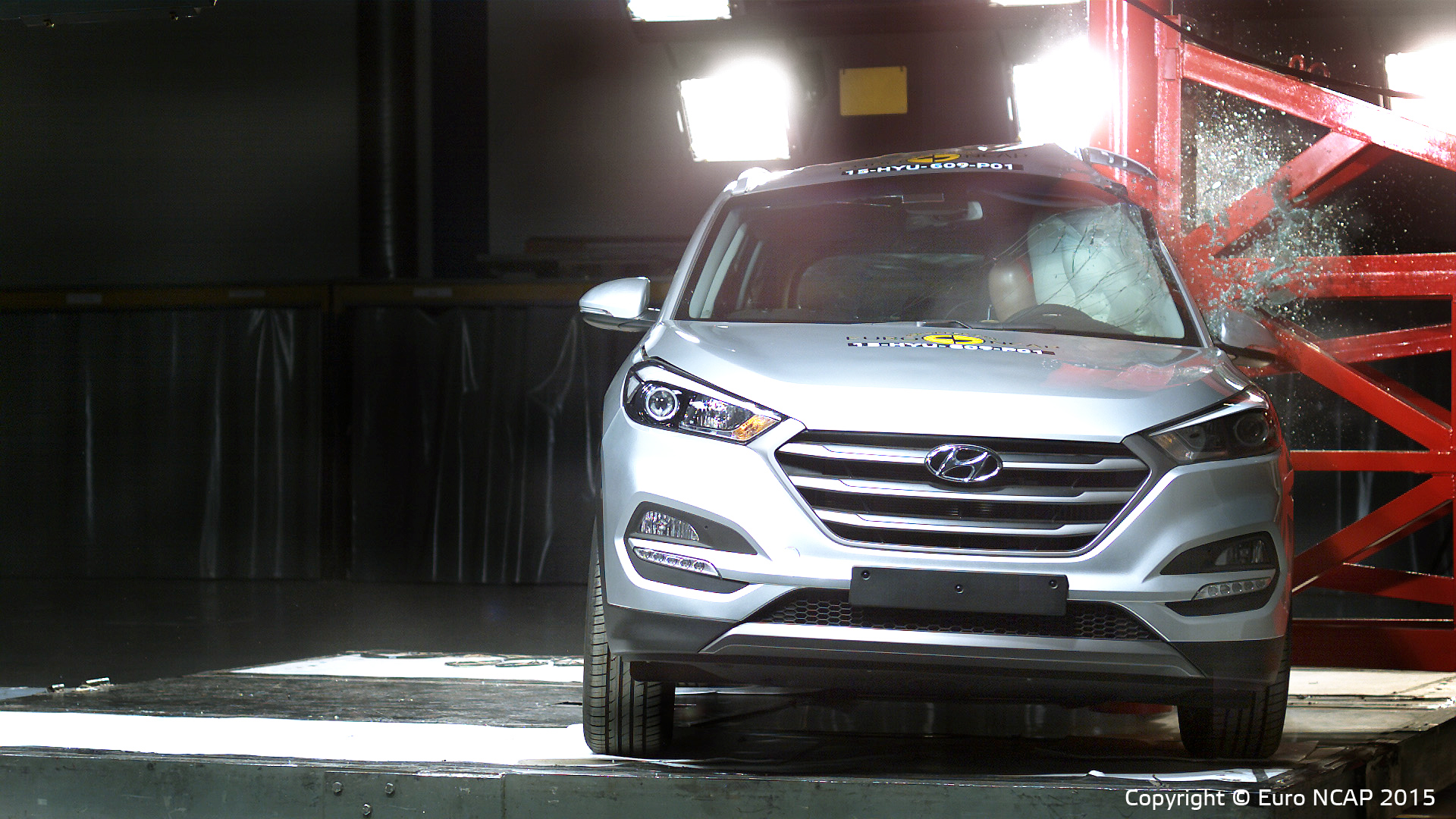 86 proc. - to ocena jaką eksperci Euro NCAP wystawili konstrukcji Hyundaia za ochronę dorosłych. W kategorii bezpieczeństwa przewożonych dzieci nowy tucson zasłużył na 85 proc.