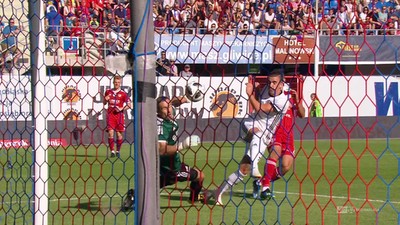 Piast - Legia (1:1): Gapiostwo gliwiczan mogło zakończyć się golem Carlitosa! Szmatuła ratuje kolegów z opresji