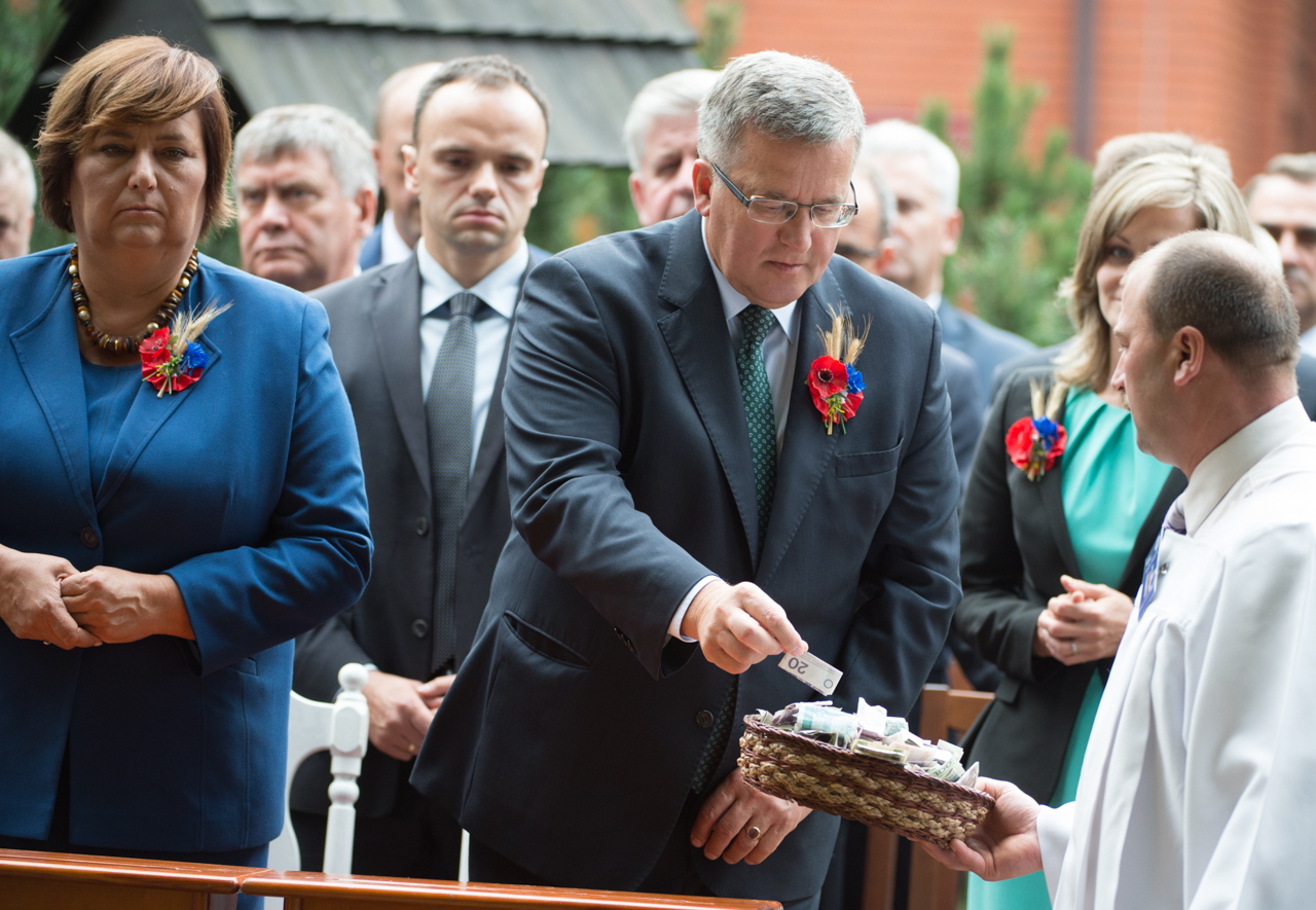 Bronisław Komorowski w ciepłych słowach zwrócił się do rolników, mówiąc o tym, że każdy z nich ma wkład w dobry los Polski.
