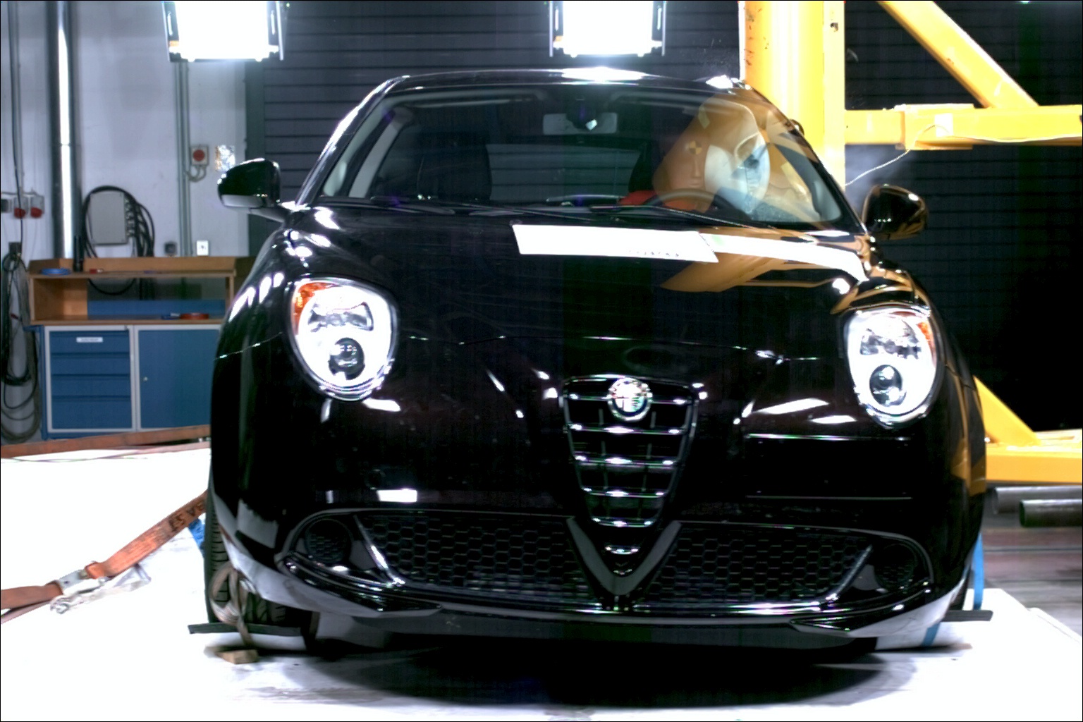 Alfa Romeo MiTo - ochrona dorosłych pasażerów: 5 gwiazdek