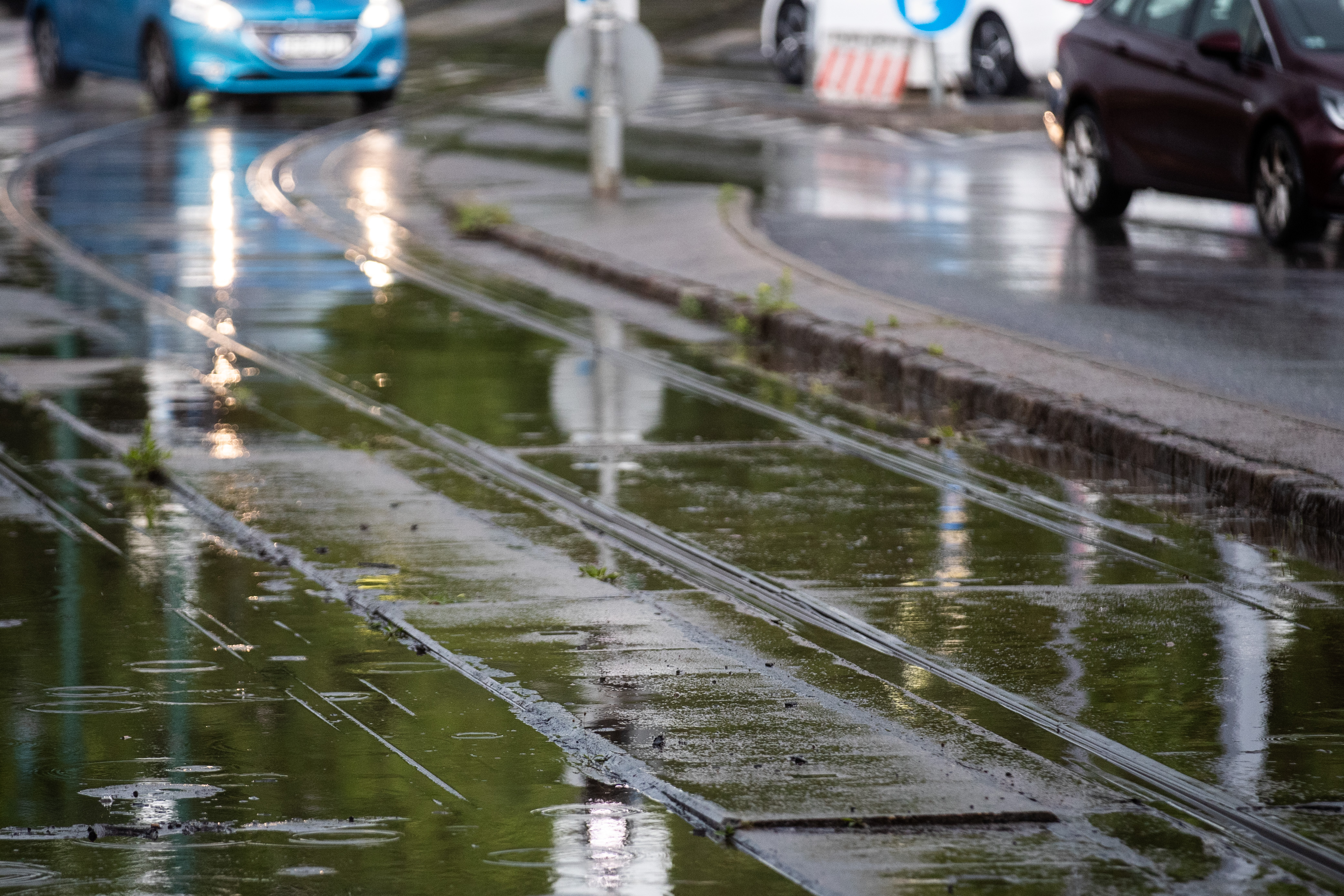 Kiadták a narancs riasztást: ebben a három megyében bármelyik pillanatban leszakadhat az ég