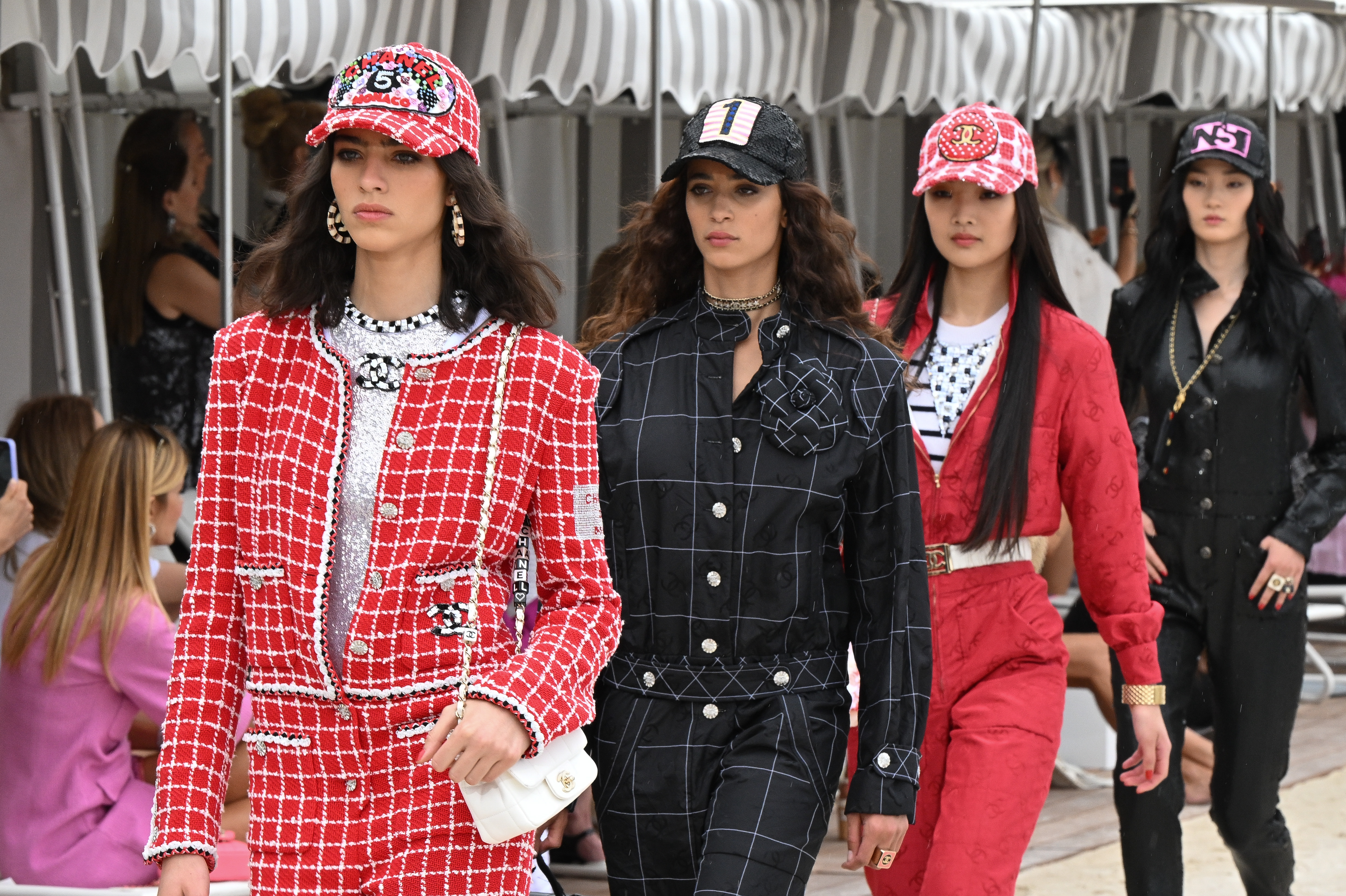 A Forma 1 versenyzés inspirálta a Chanel legújabb kollekcióját - Glamour