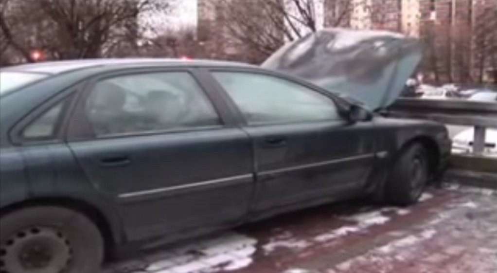 Podpalone volvo ugaszono