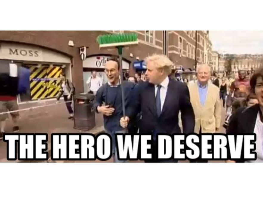 Internauci drwią: