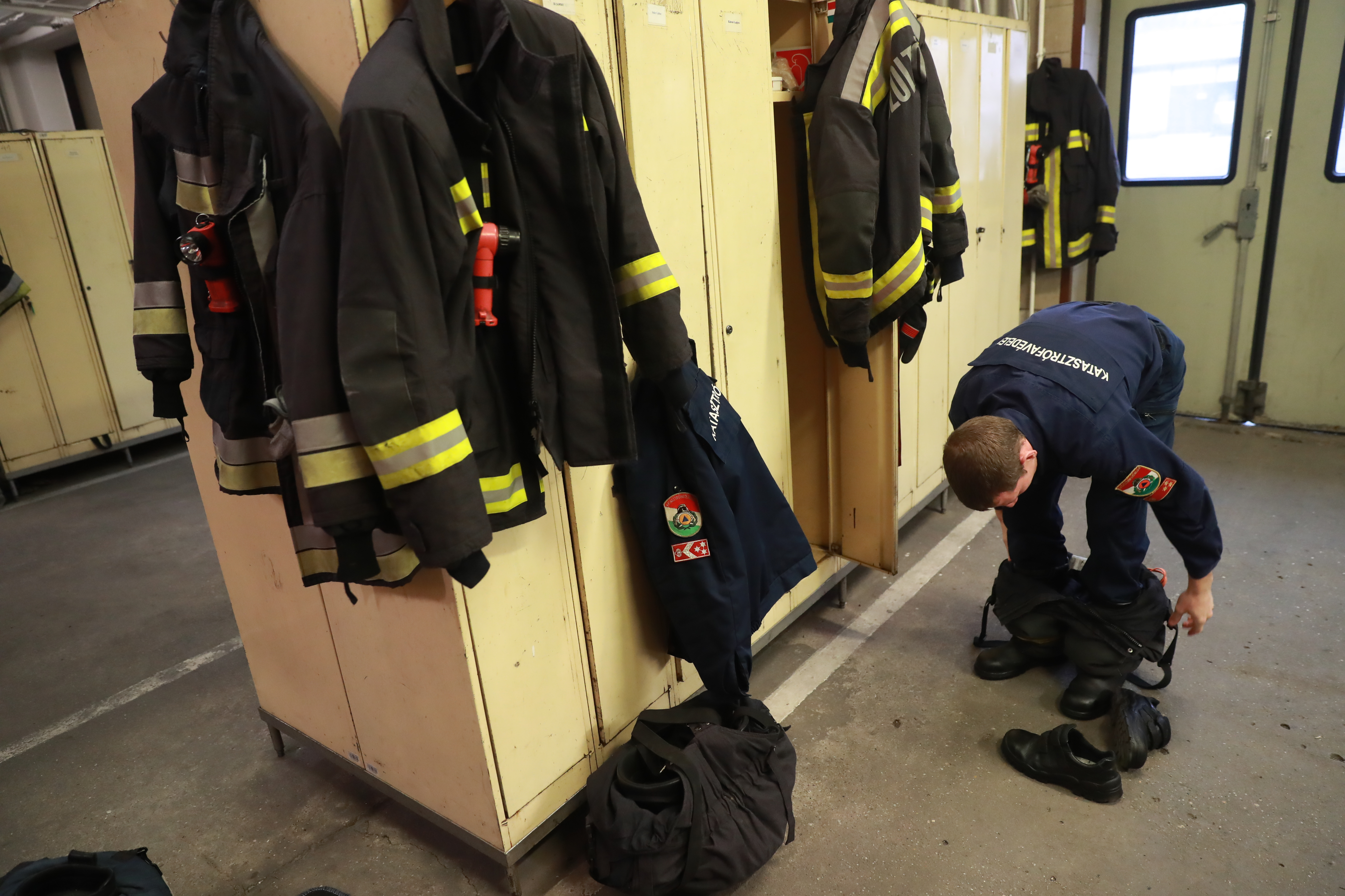 Nagy baj jöhet: kevés tűzoltó van Magyarországon, a hétvégi vihar is gondot okozott