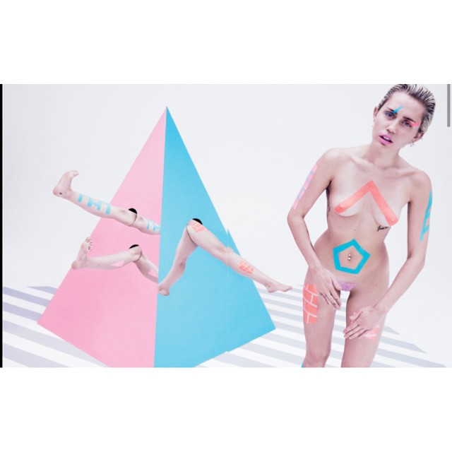 Miley Cyrus w magazynie