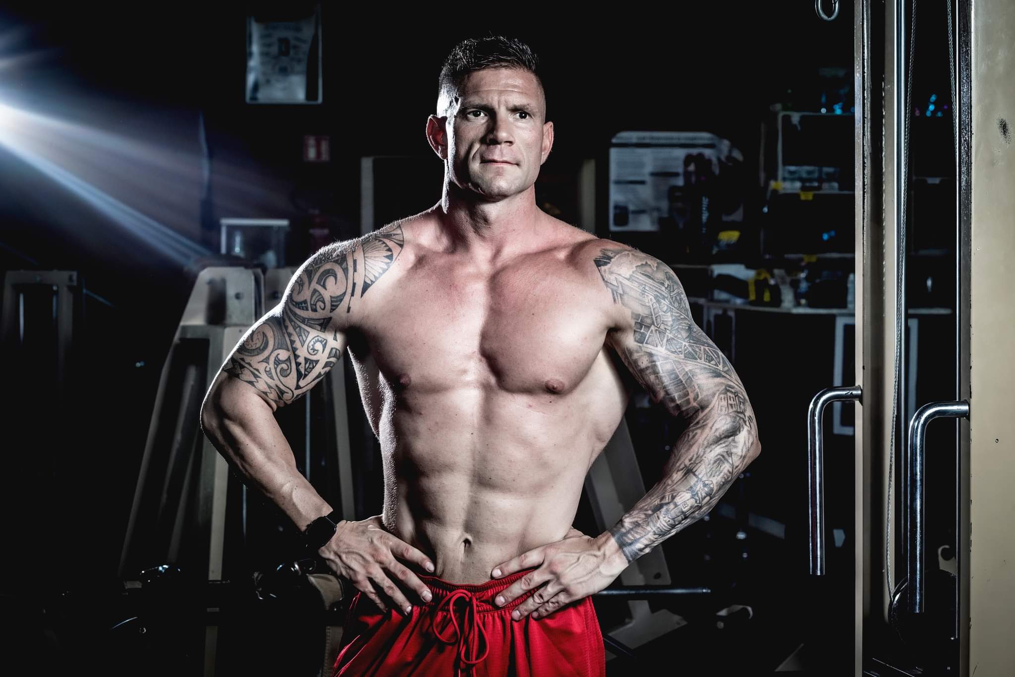 Filmsztár lehetne a legkigyúrtabb magyar tűzoltó – fotók