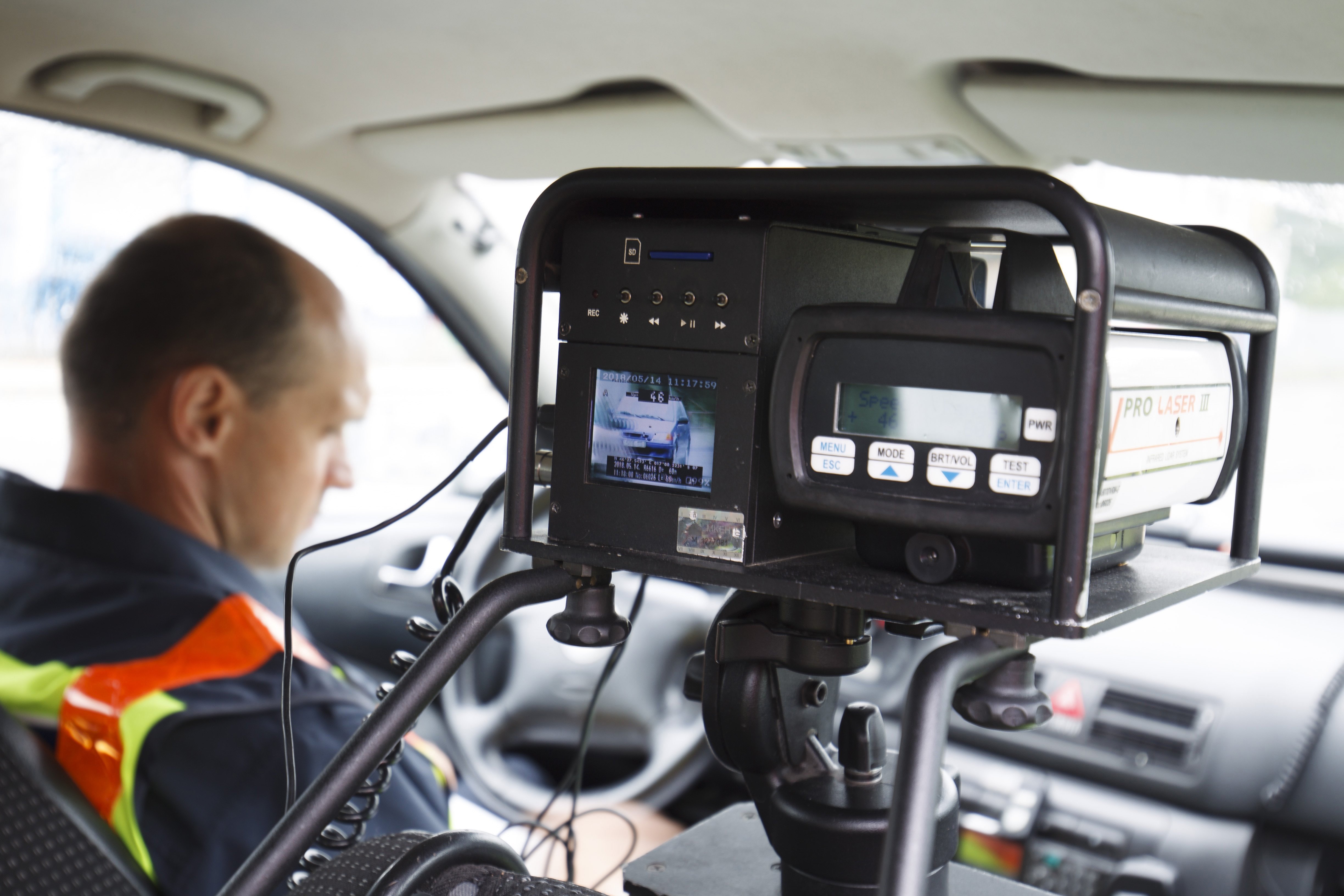 Bajban a gyorshajtók: megszűnt az eddigi gyakorlat, nincs többé ráhagyás a traffipaxoknál