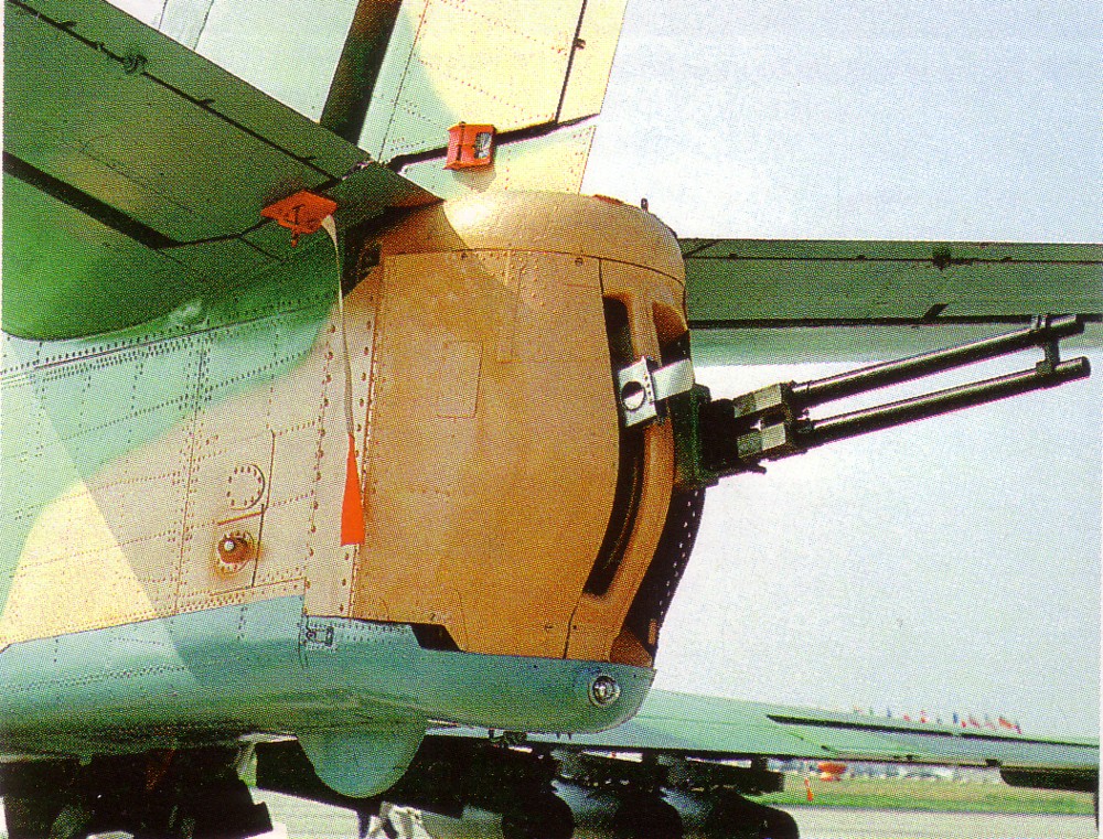 Ił-102