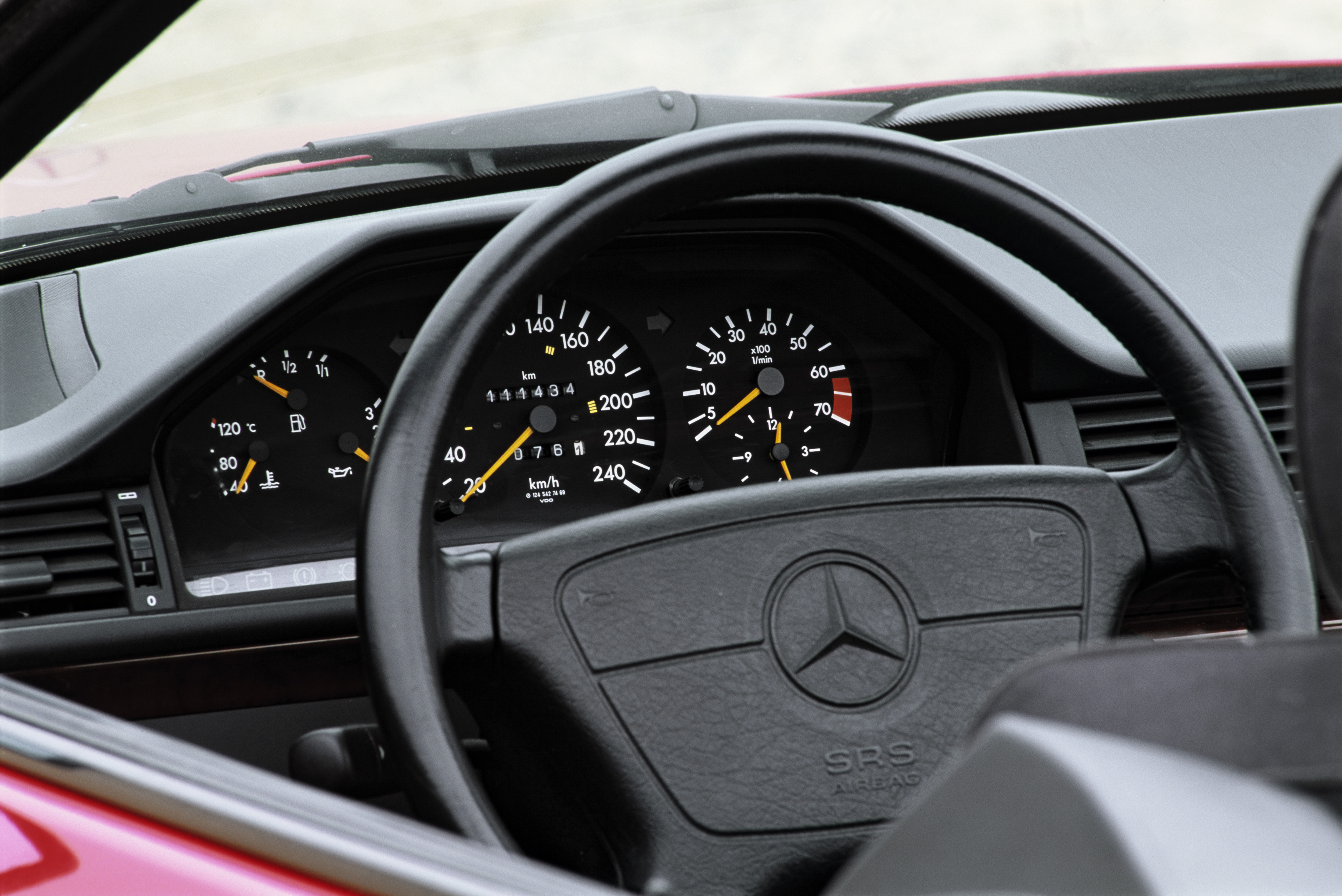 Mercedes W124