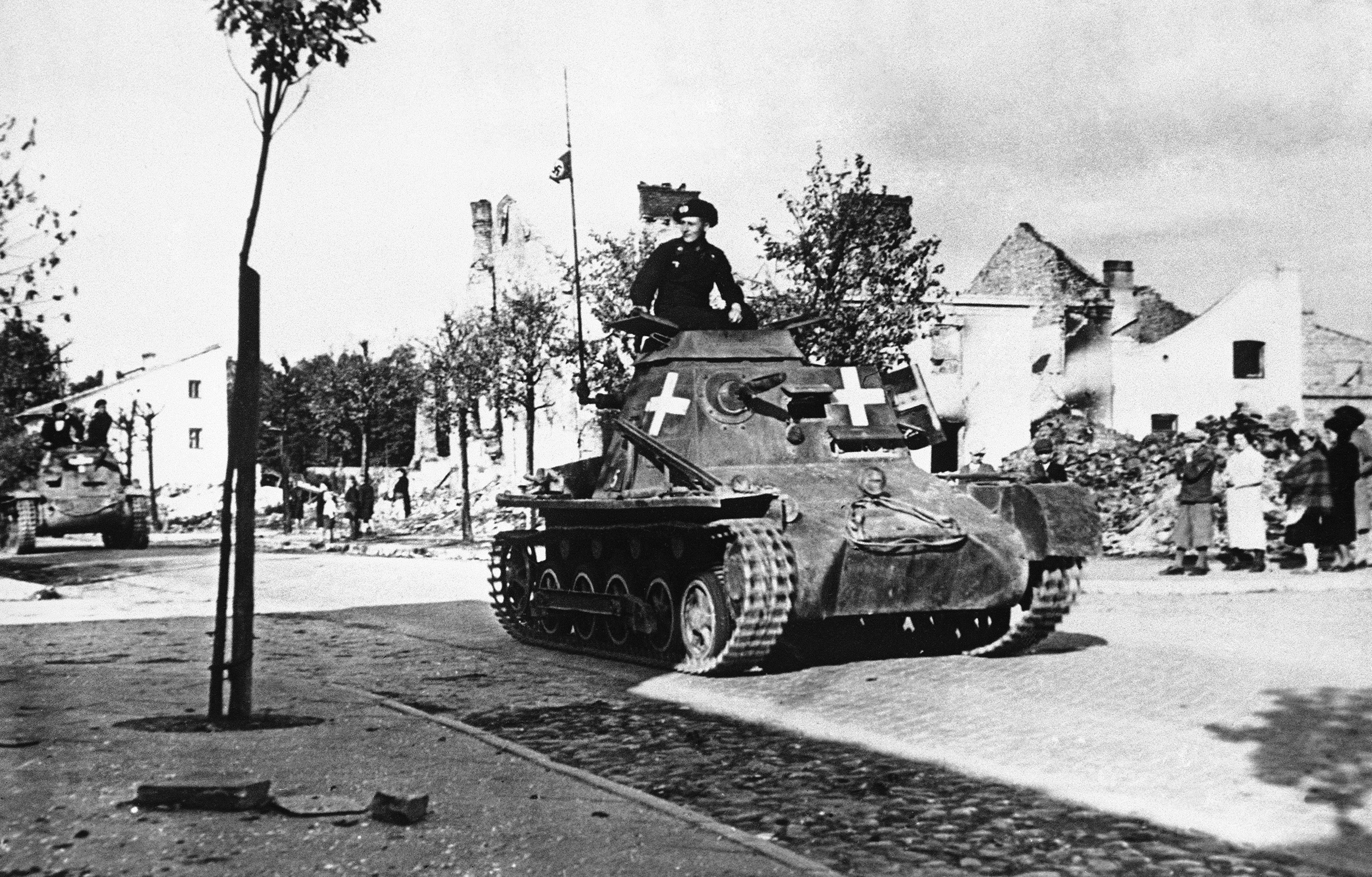 Upadek Warszawy we wrześniu 1939 roku. ARCHIWALNE ZDJĘCIA