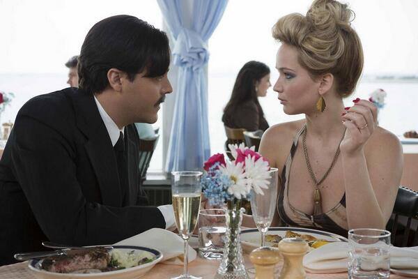 Jack Huston i Jennifer Lawrance w filmie