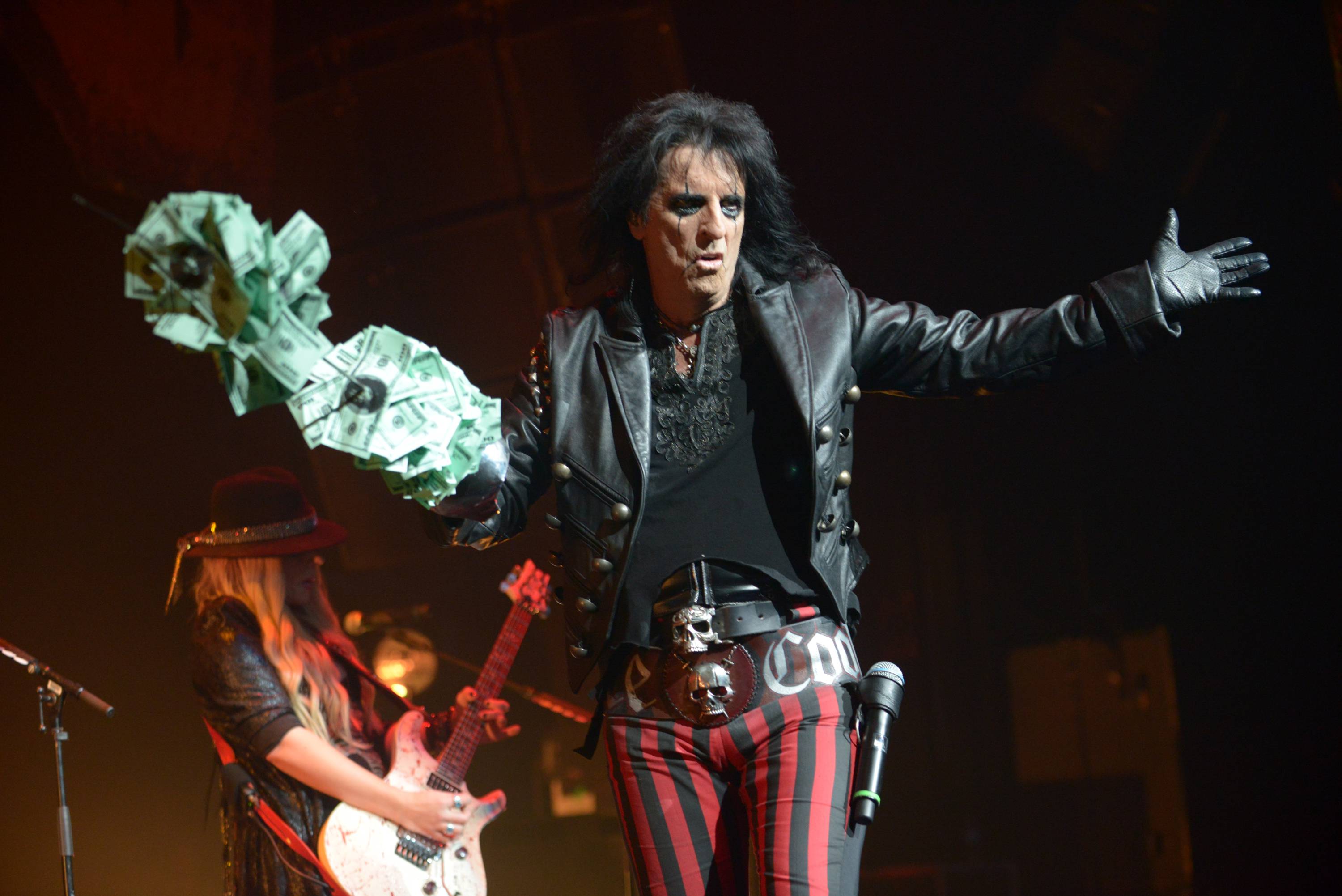 Wprowadzony dwa lata temu do The Rock and Roll Hall of Fame Alice Cooper będzie jedną z gwiazd 7. Festiwalu Legend Rocka w Dolinie Charlotty pod Słupskiem. Oprócz niego zagrają też John Mayall i Carlos Santana