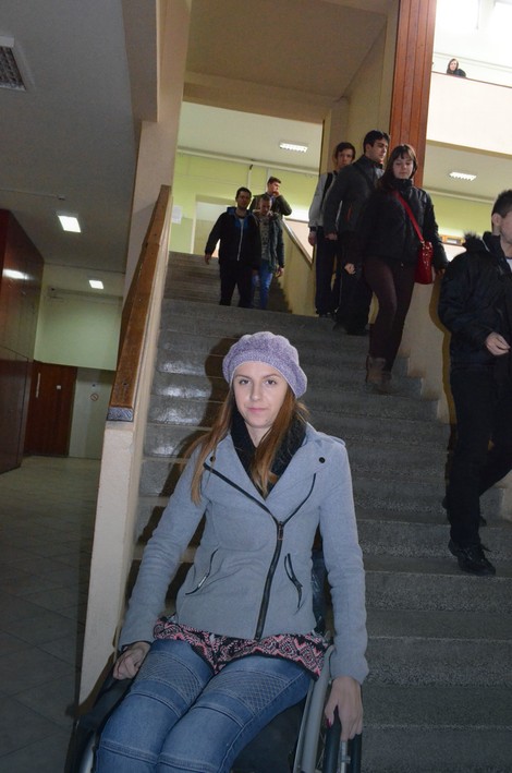 Stepenice su joj najveća prepreka na fakultetu