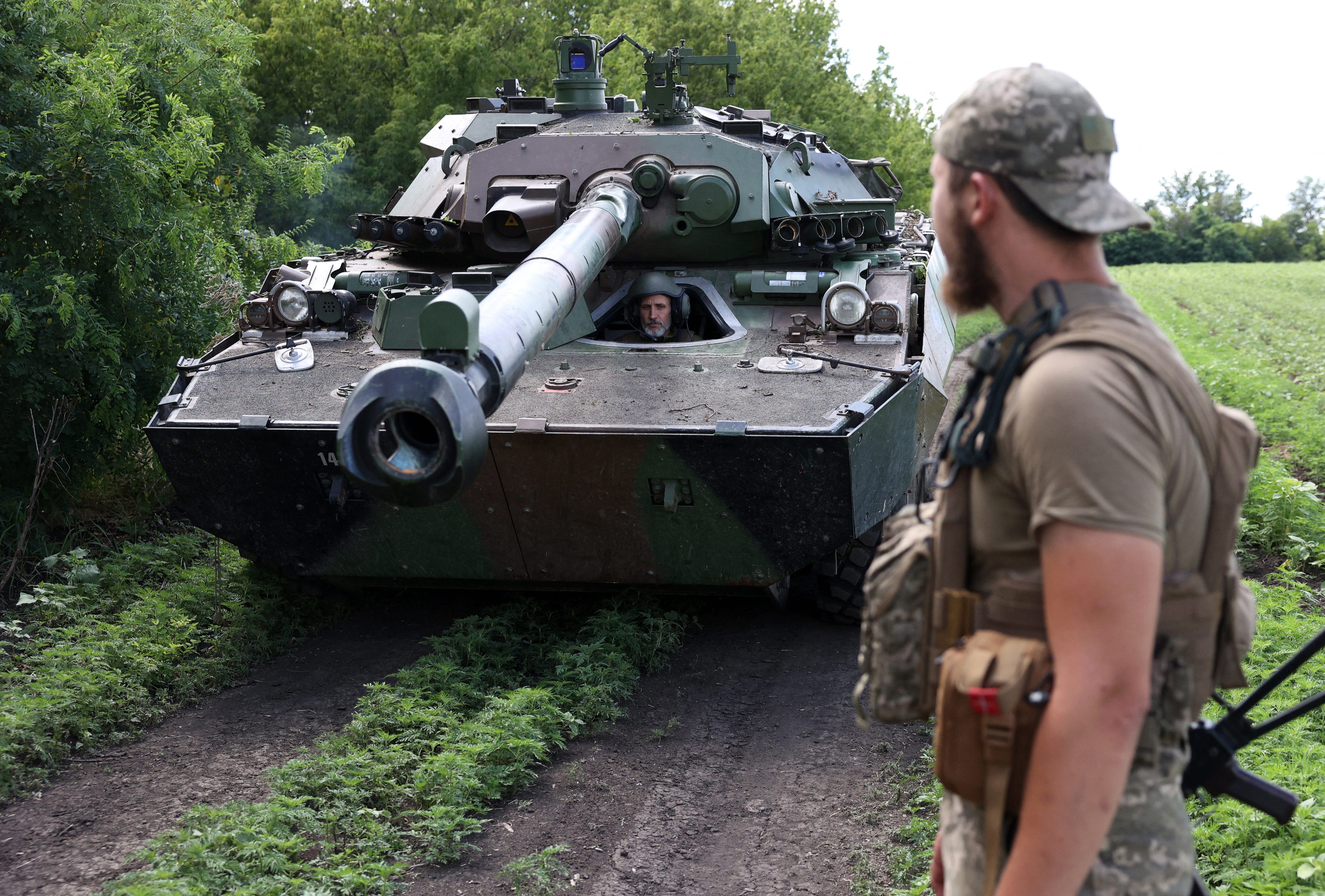 Top 10 countries with the largest combat tank fleets in 2025