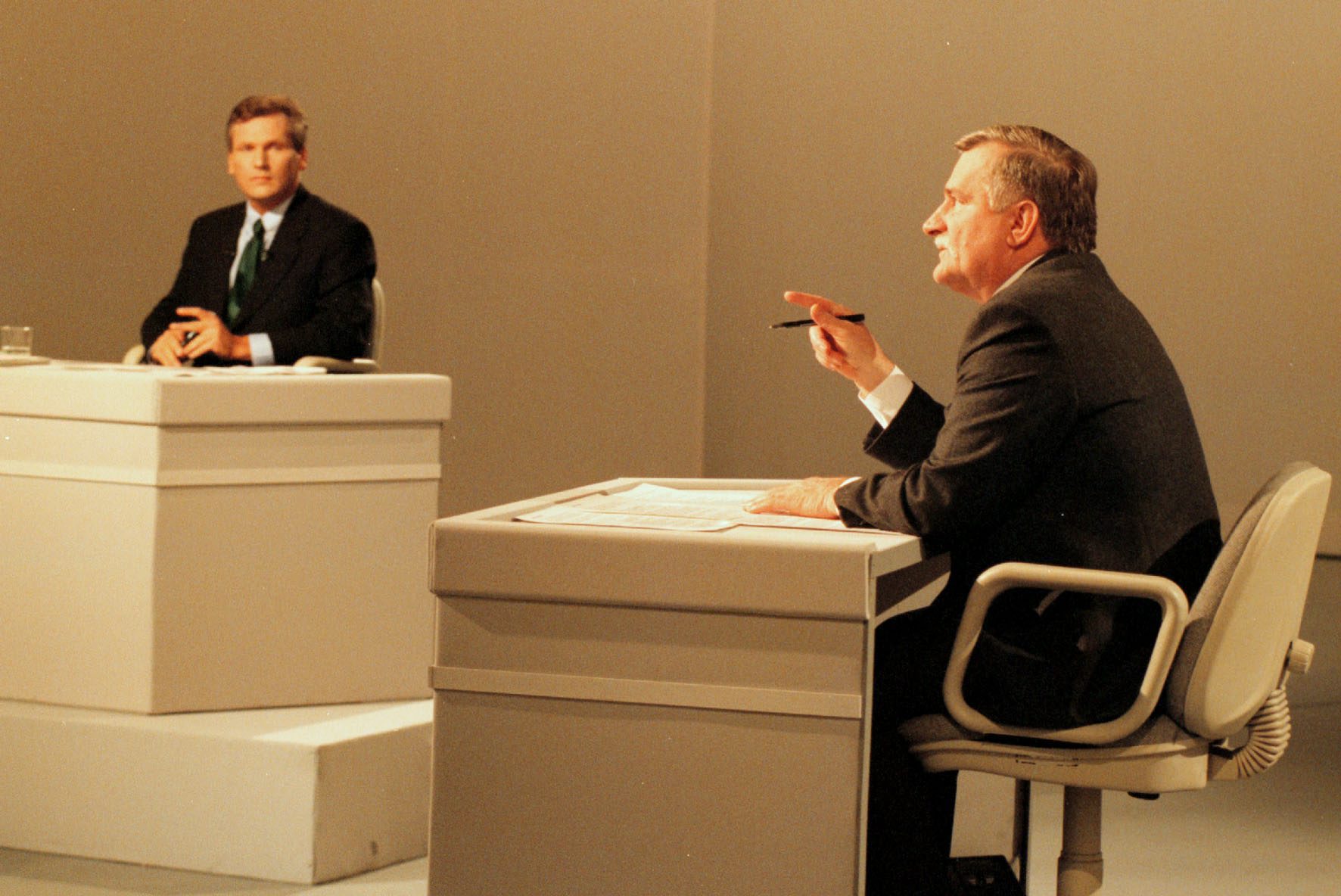 Debata Aleksandra Kwaśniewskiego z Lechem Wałęsą , Warszawa, 12 listopada 1995 r.