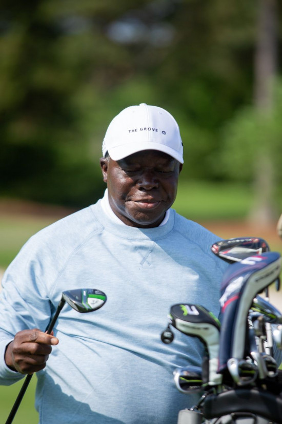 Asantehene plays golf 