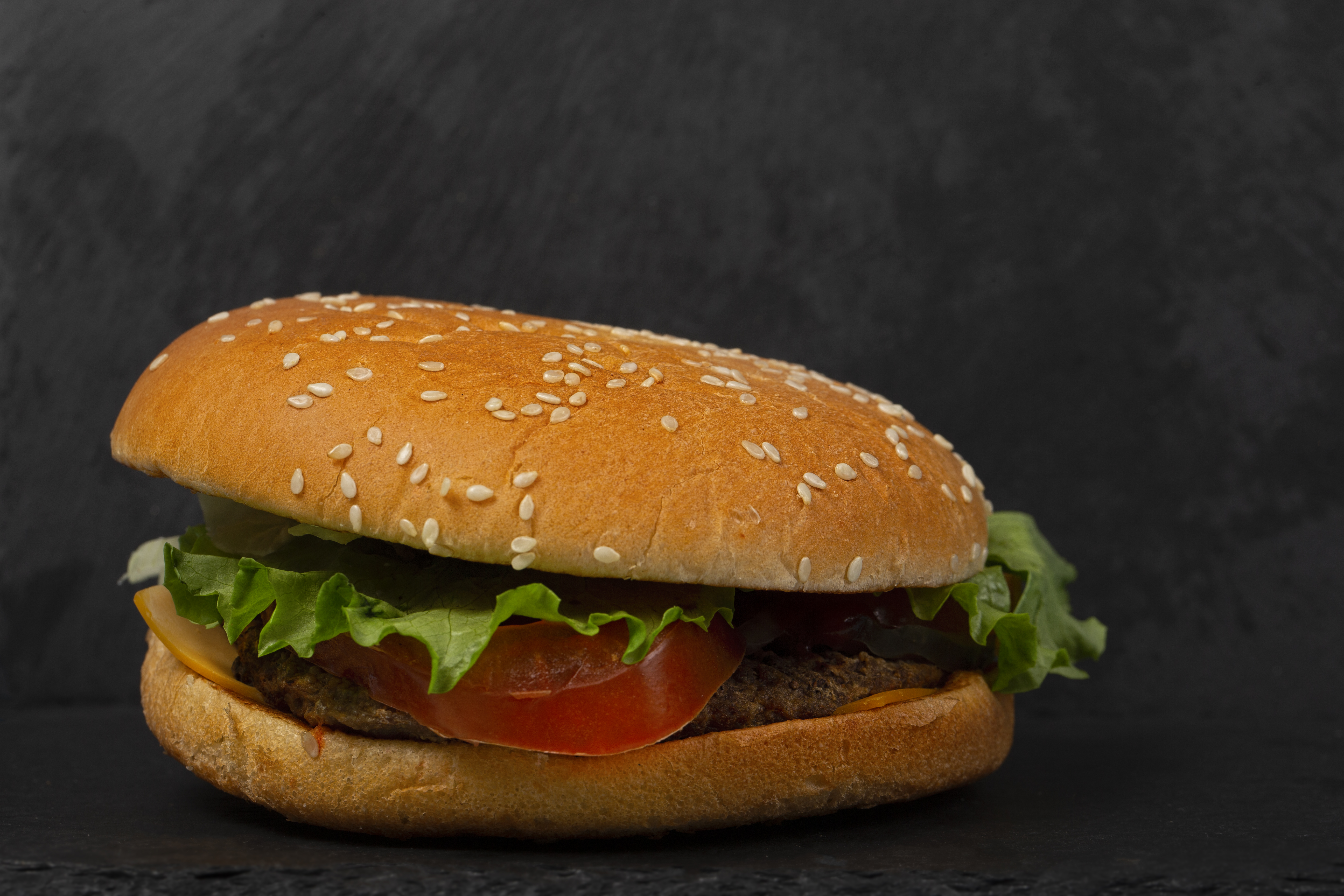 Túl kicsi a Whopper? A bíróság előtt kell tisztáznia magát a Burger Kingnek