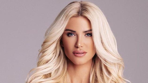 Rendőrautóban kapták le Vasvári Vivient - fotó!