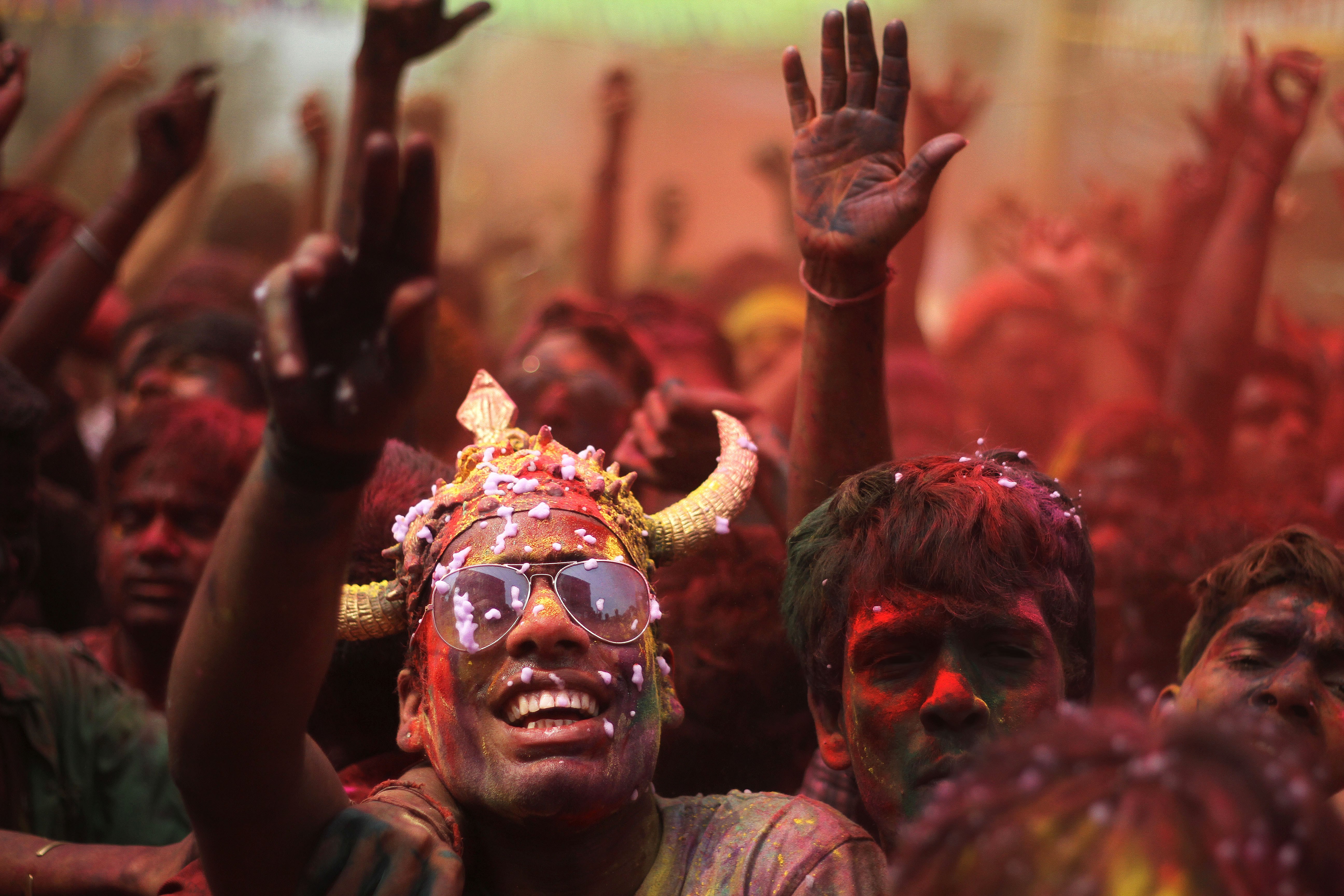 Kolorowe święto Holi w Indiach