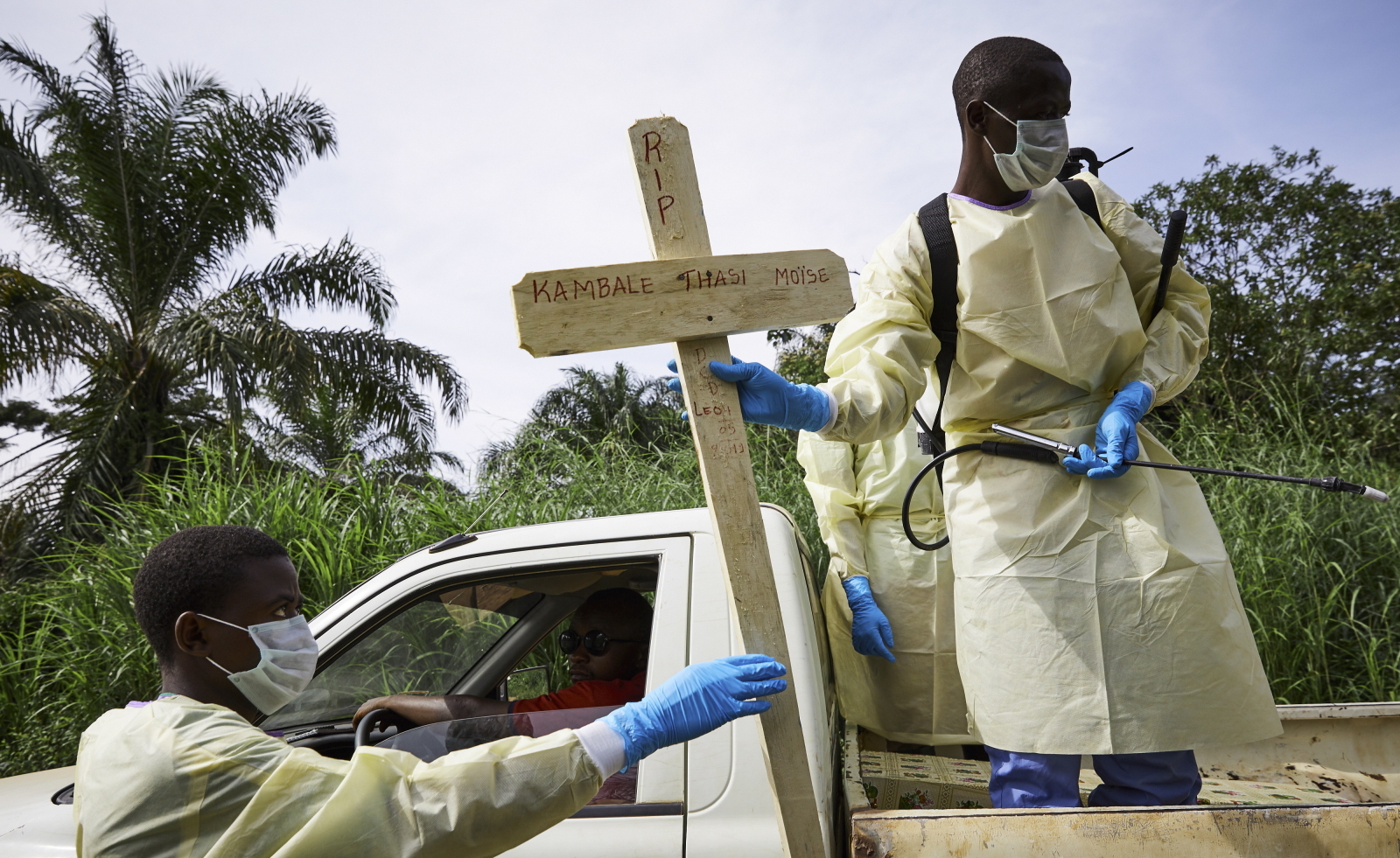 FALA EPIDEMICZNA WIRUSA EBOLA W AFRYCE