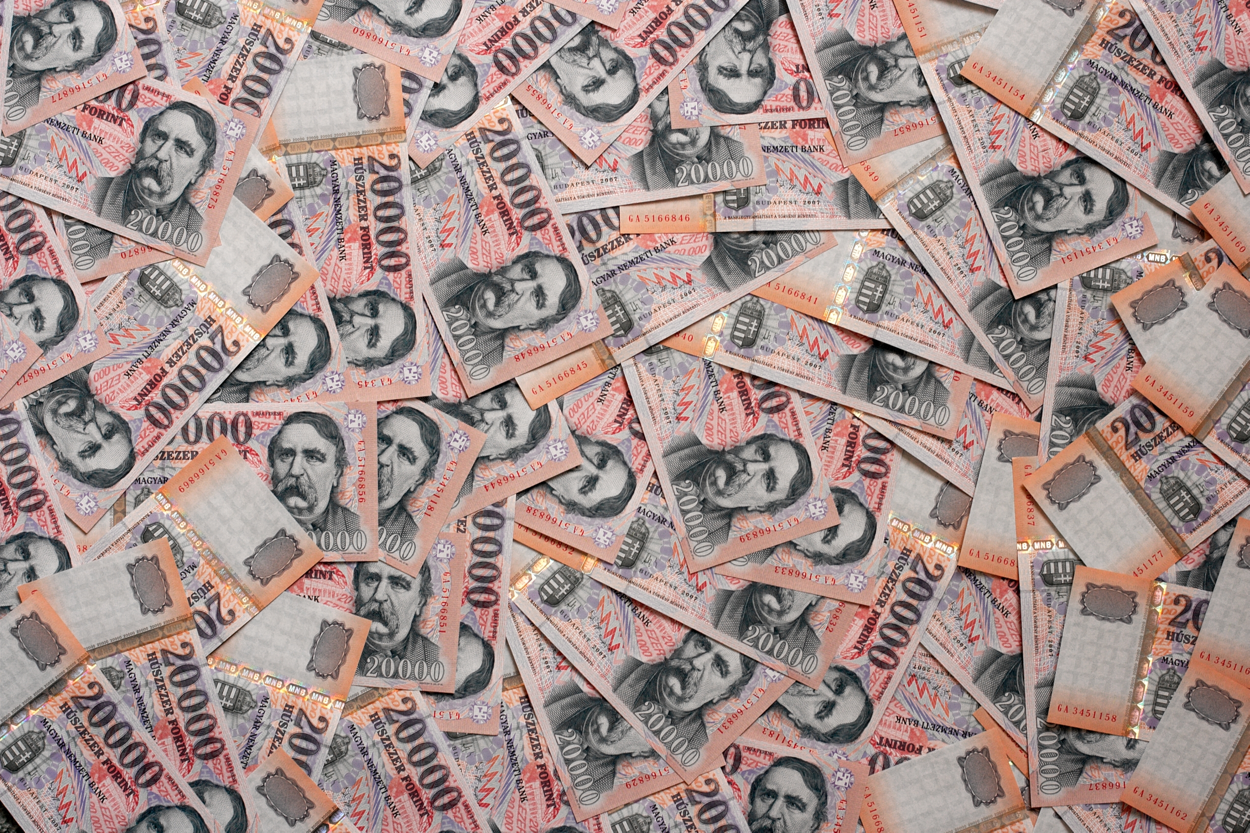 Egymilliárd forinttal növelheti az ötöslottó nyereményét az SZJA-mentesség