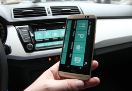 HTC One M9 z MirrorLink w nowej Skodzie Fabii