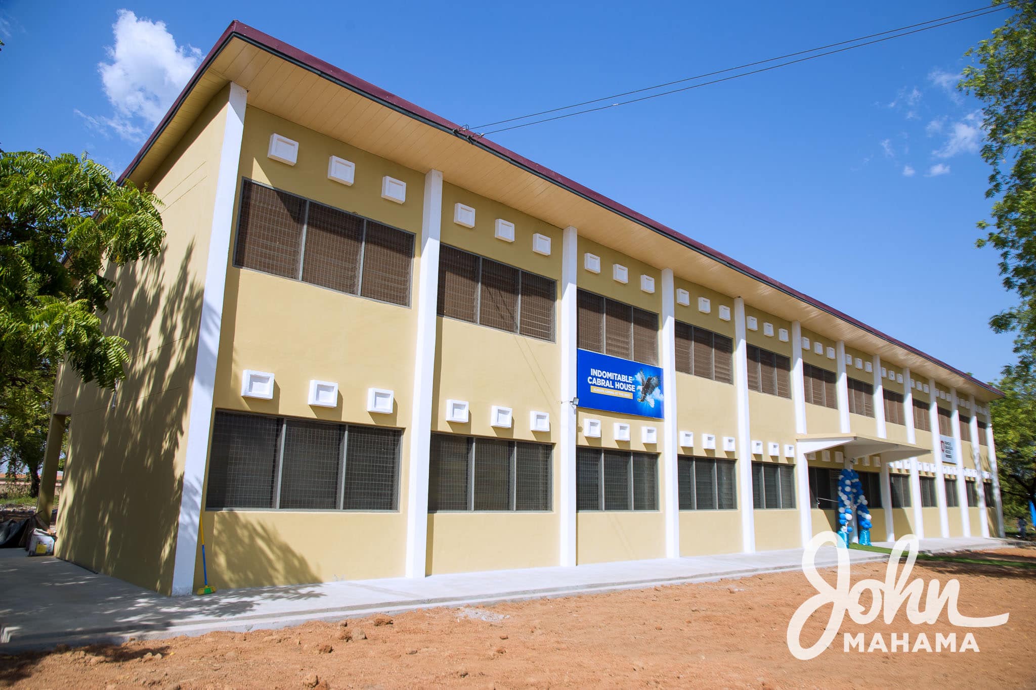 Mahama hands over renovated dormitory block to his alma mater GHANASCO