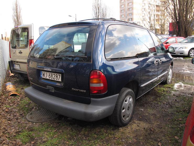 Auto z ogłoszenia Chrysler Voyager Auto Świat